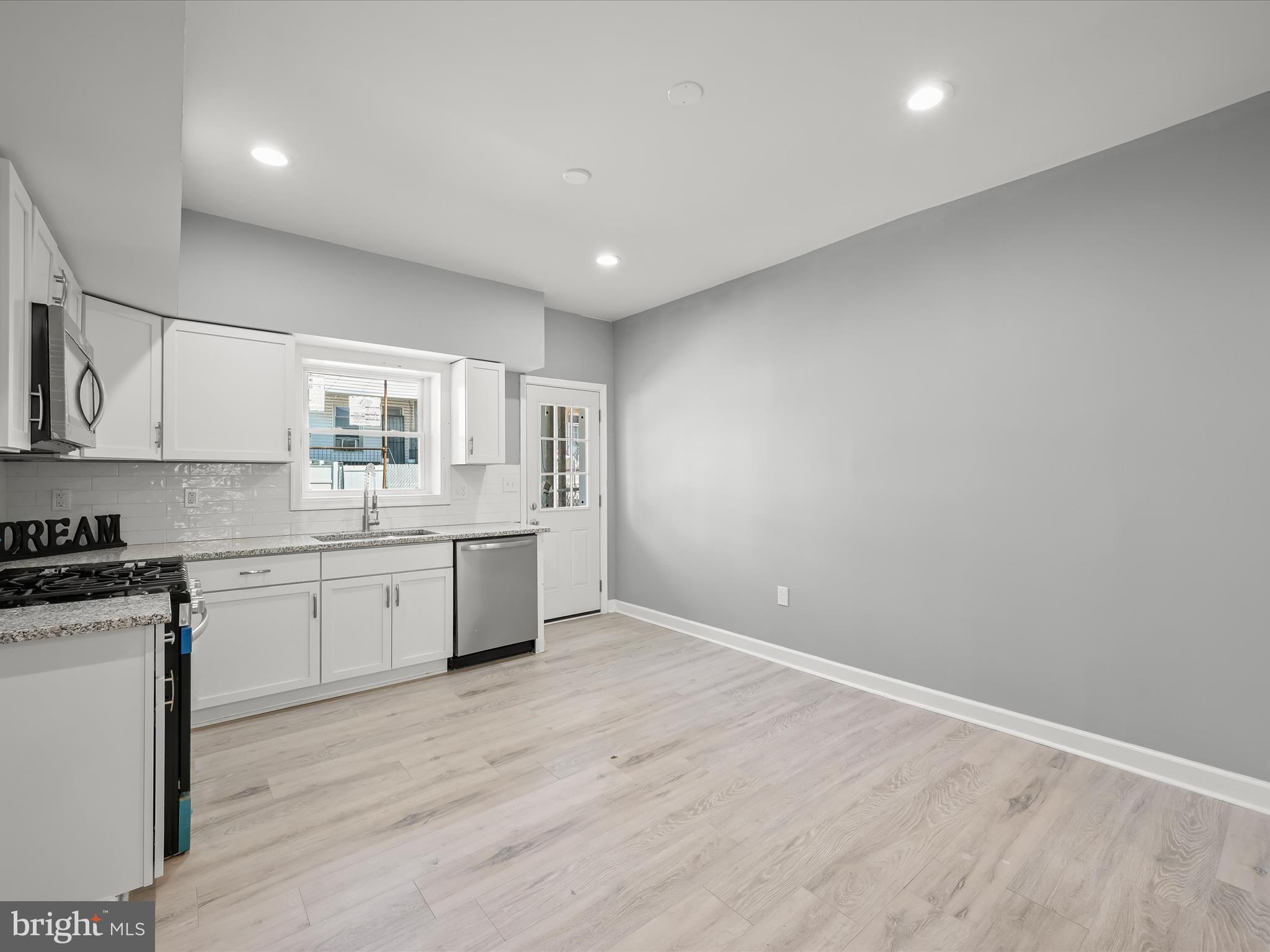 GREEKTOWN - Residential