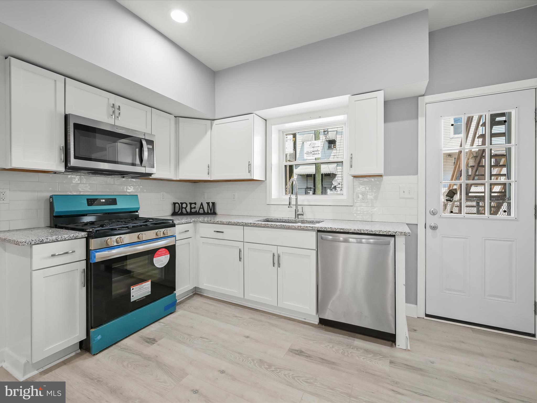 GREEKTOWN - Residential