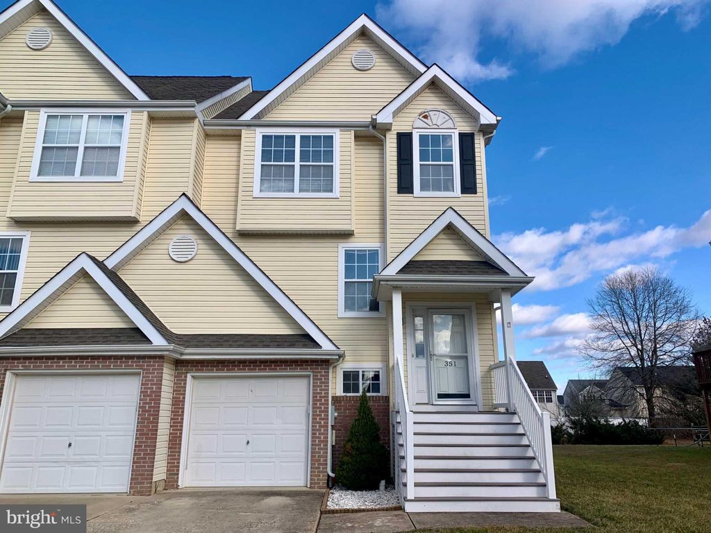 Photo of 351 Paradee Drive, DOVER, DE 19904 (MLS # DEKT2043586)