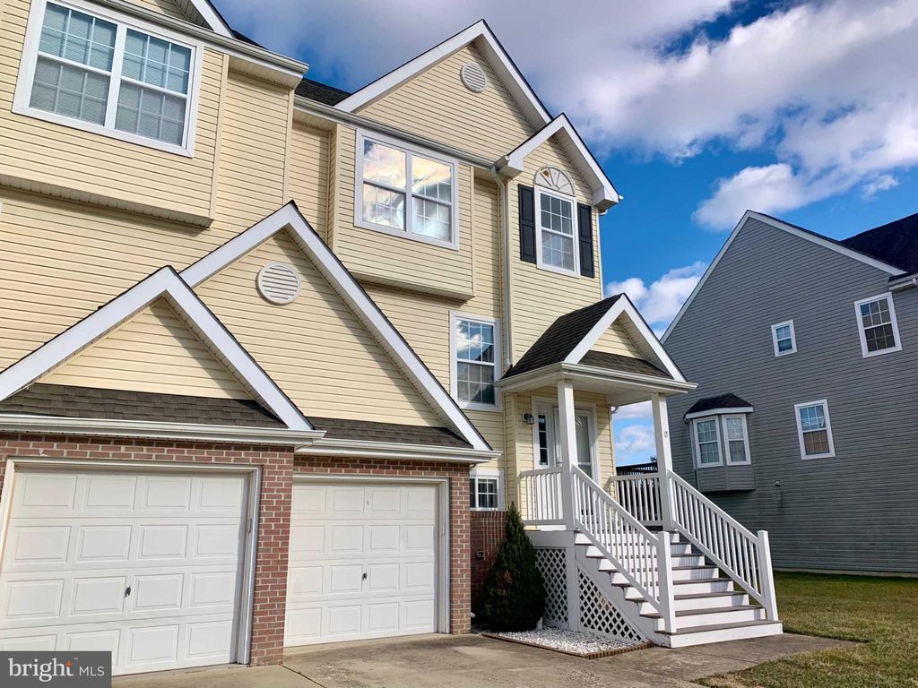 Photo of 351 Paradee Drive, DOVER, DE 19904 (MLS # DEKT2043586)