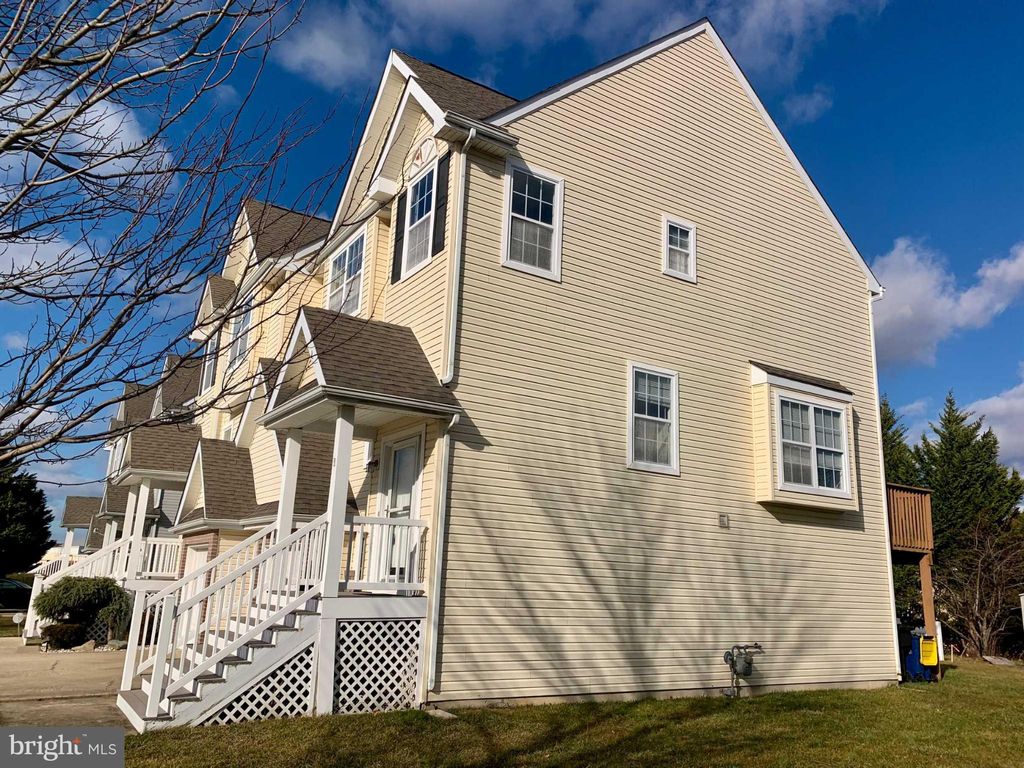 Photo of 351 Paradee Drive, DOVER, DE 19904 (MLS # DEKT2043586)