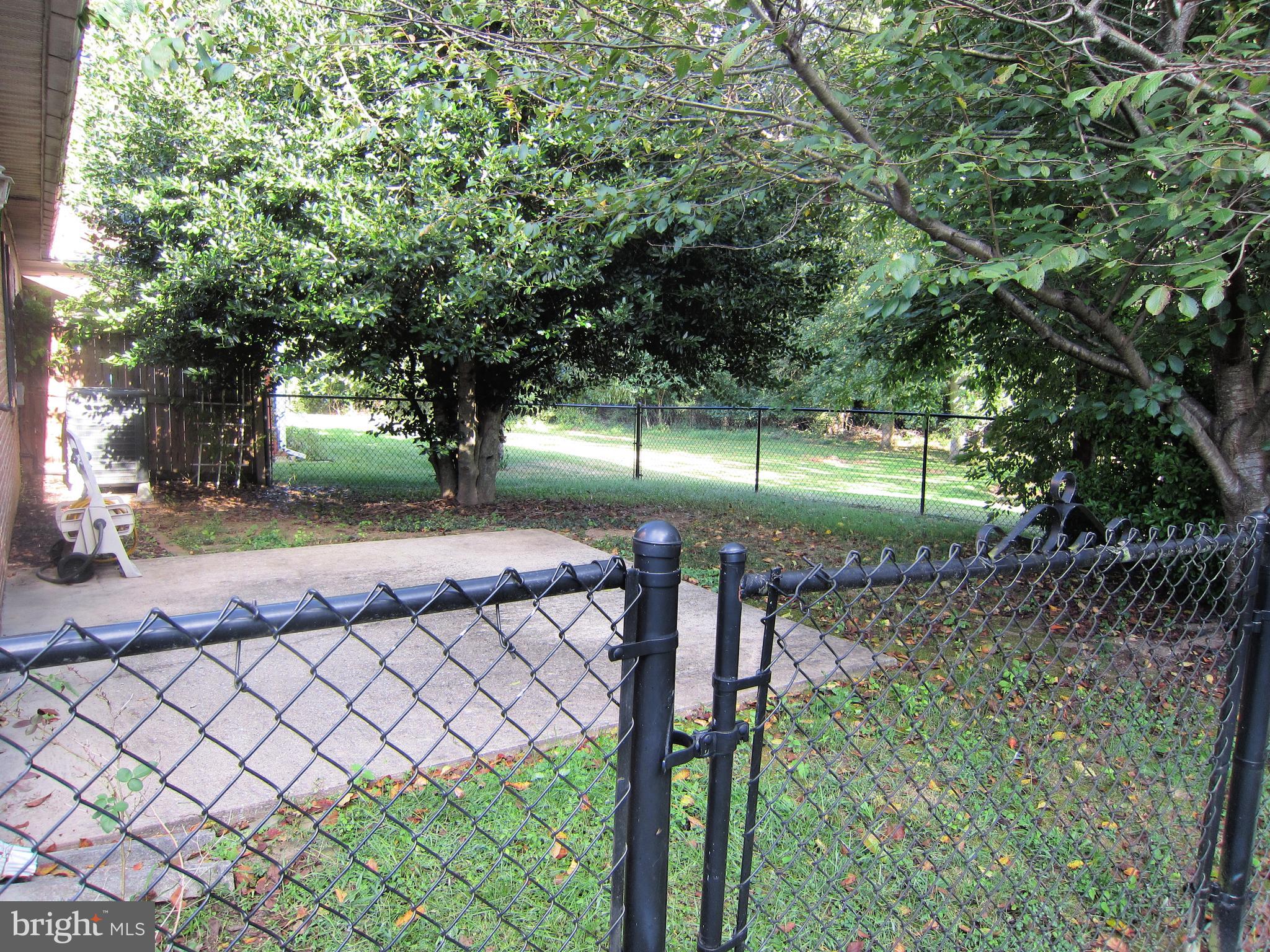 TOWNE OAK VILLAGE - Residential