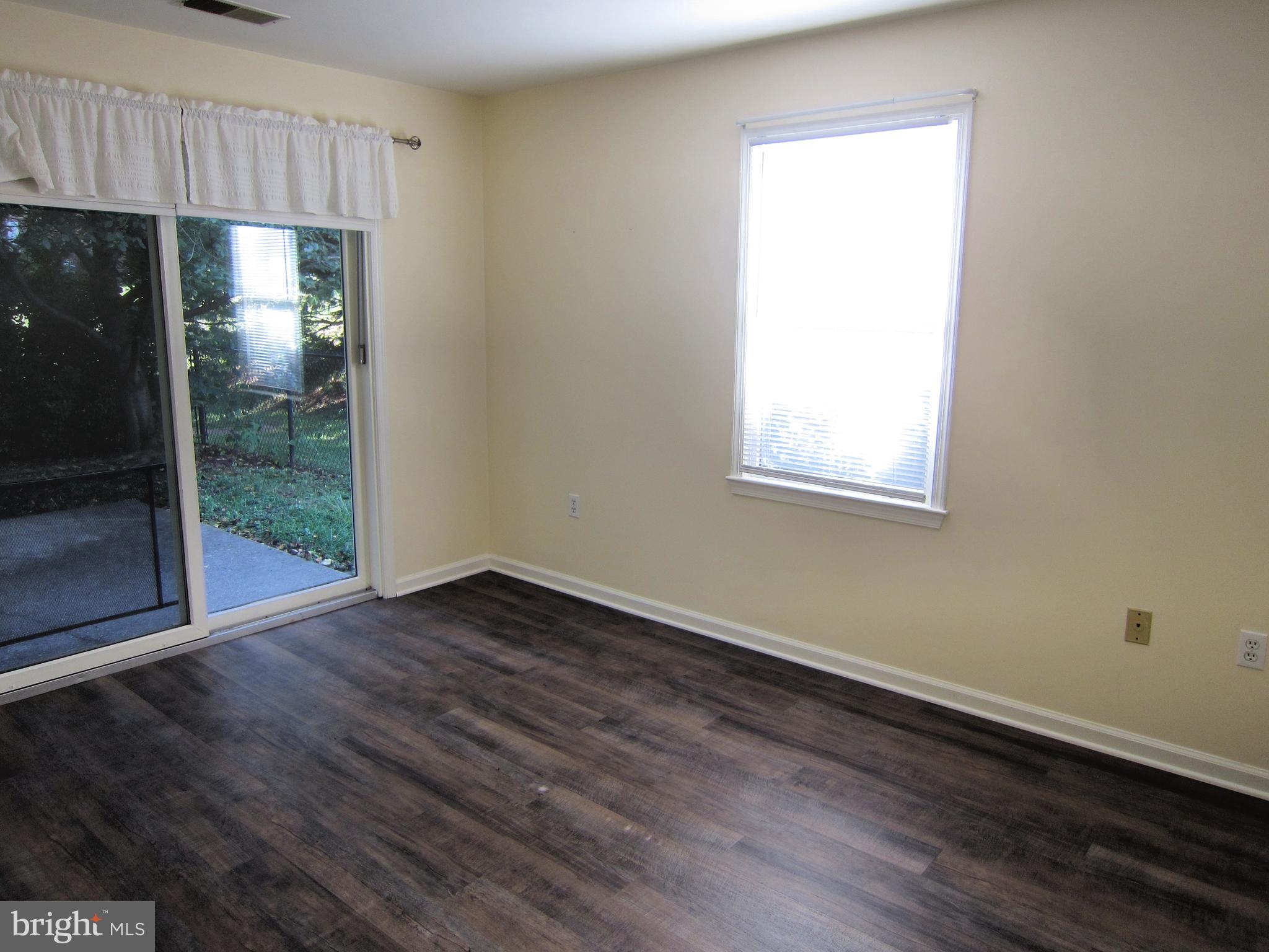 TOWNE OAK VILLAGE - Residential