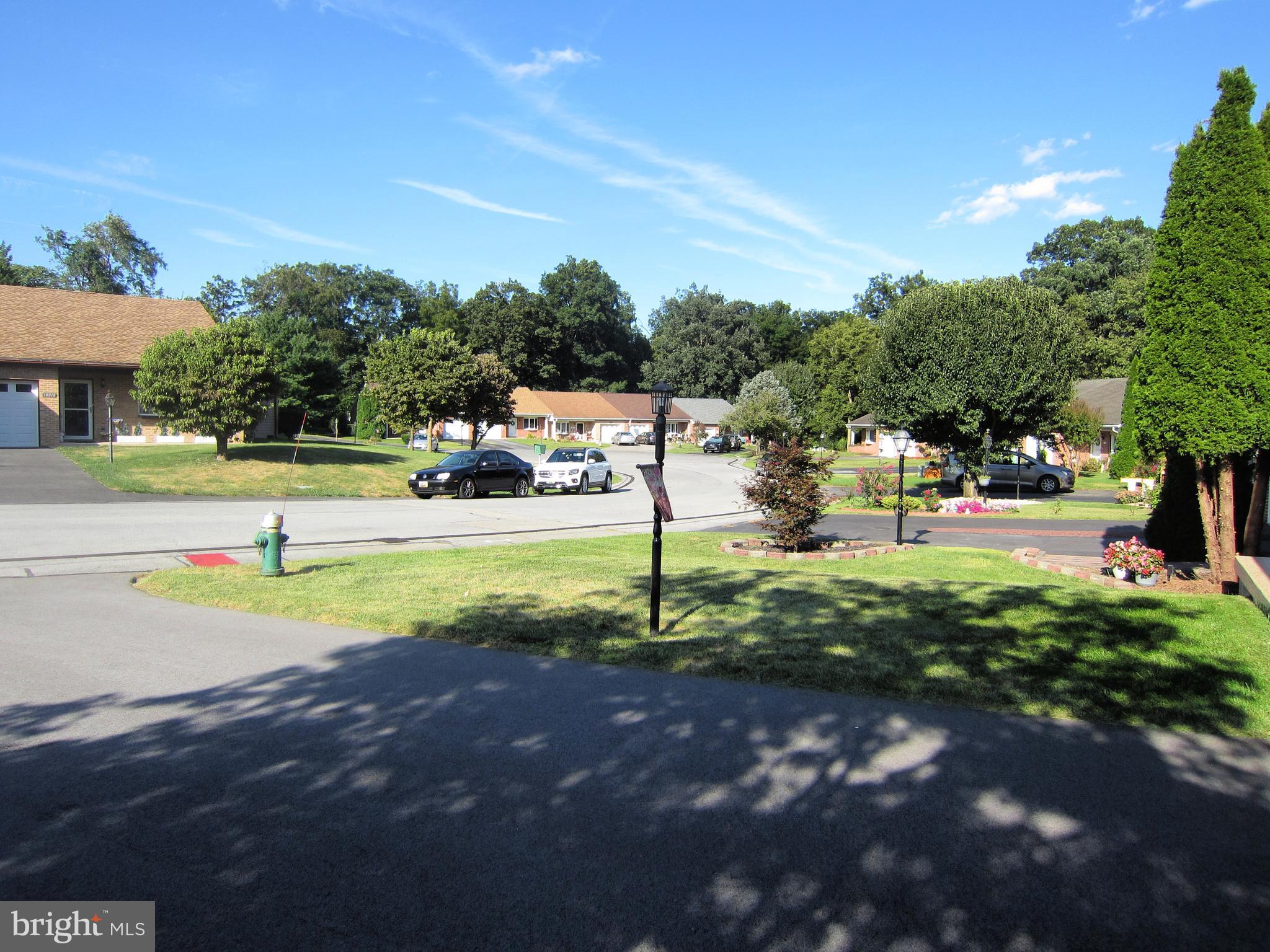 TOWNE OAK VILLAGE - Residential