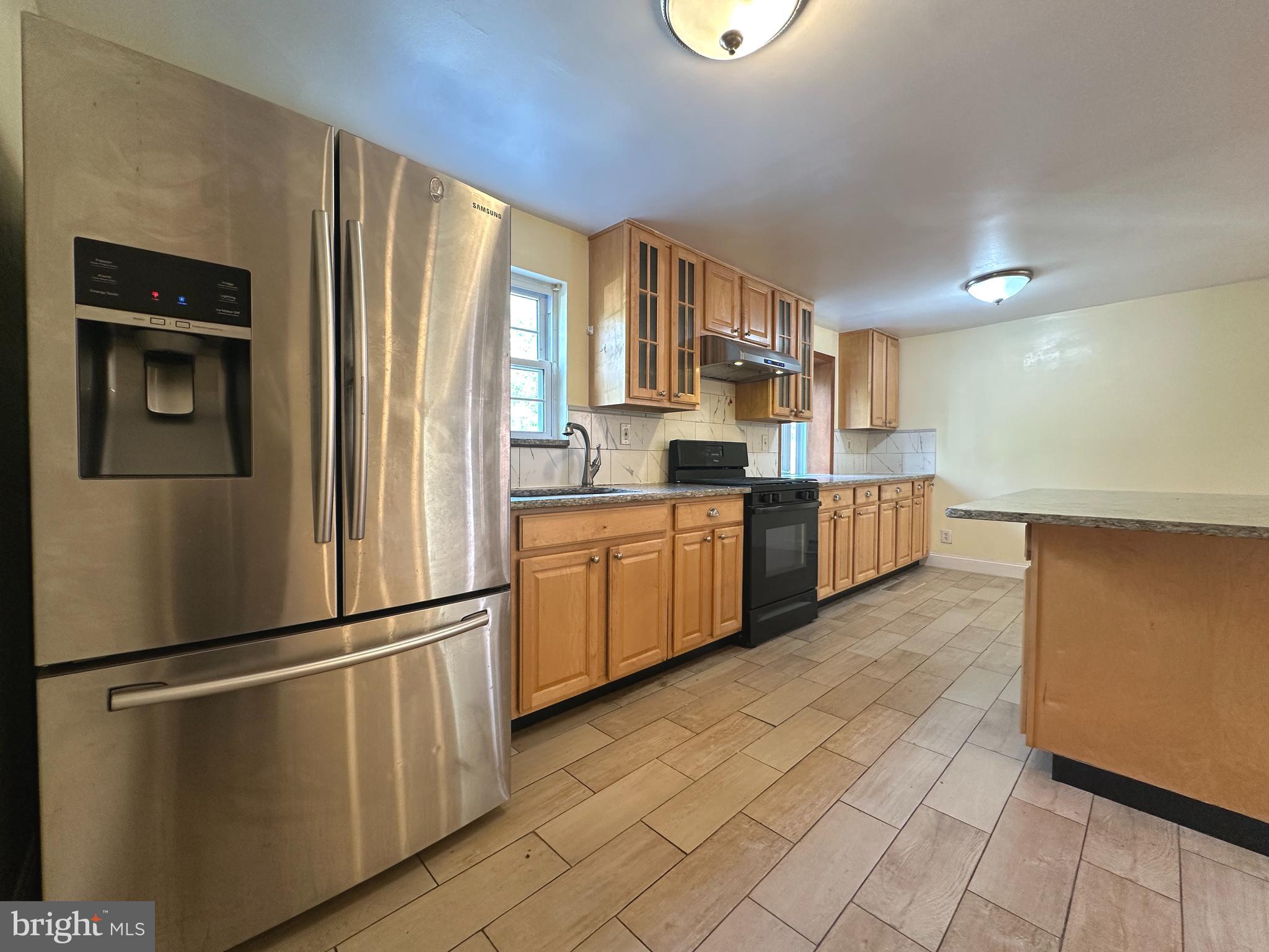 FOX CHASE - Residential