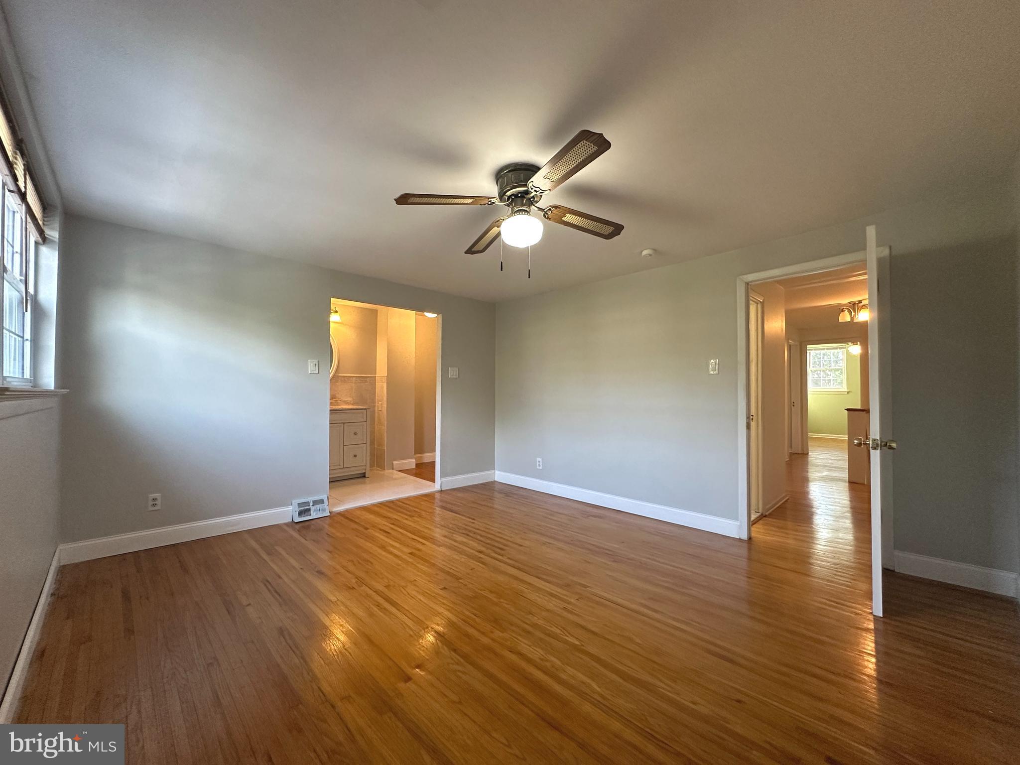 FOX CHASE - Residential