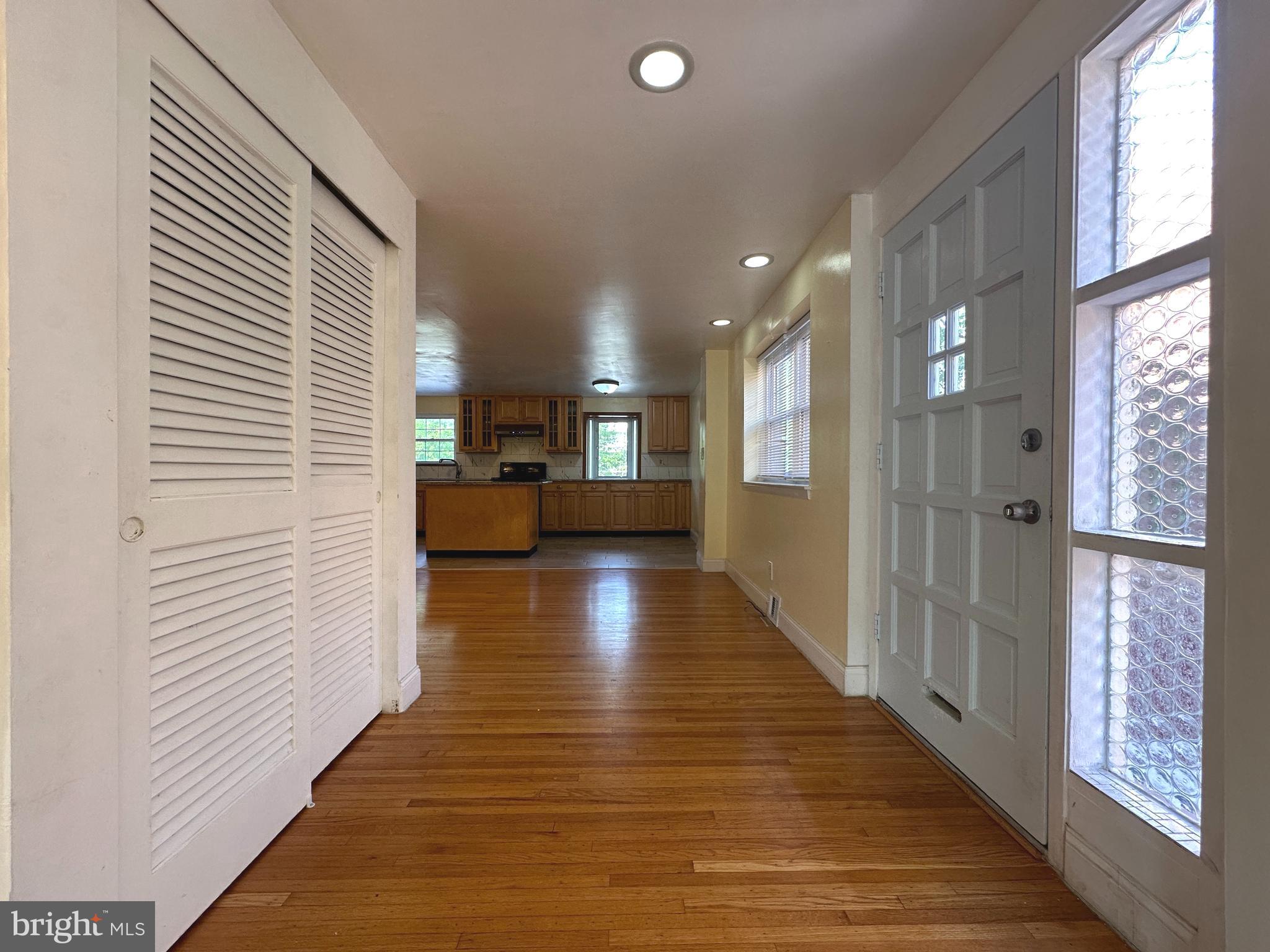 FOX CHASE - Residential