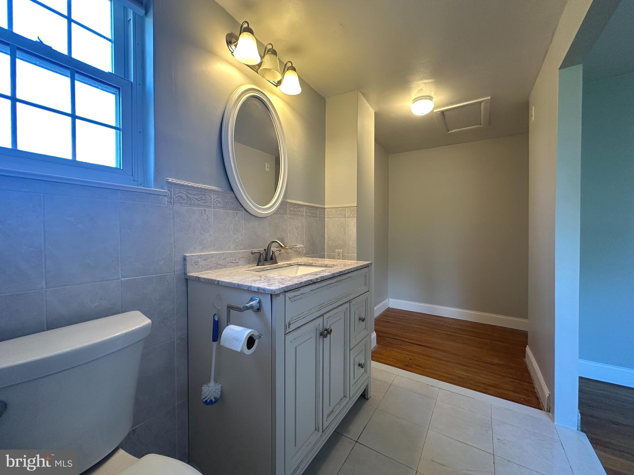 FOX CHASE - Residential