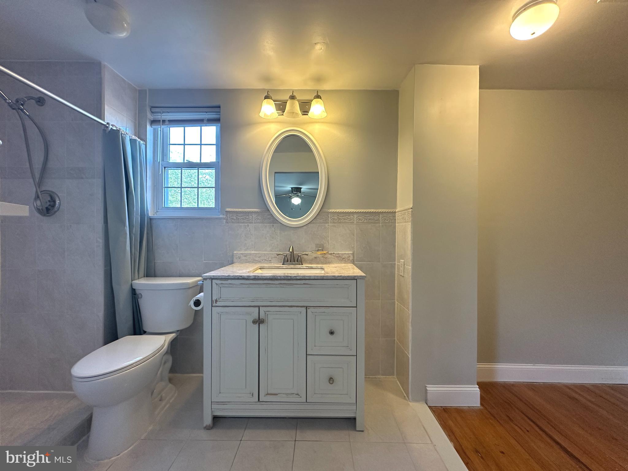 FOX CHASE - Residential