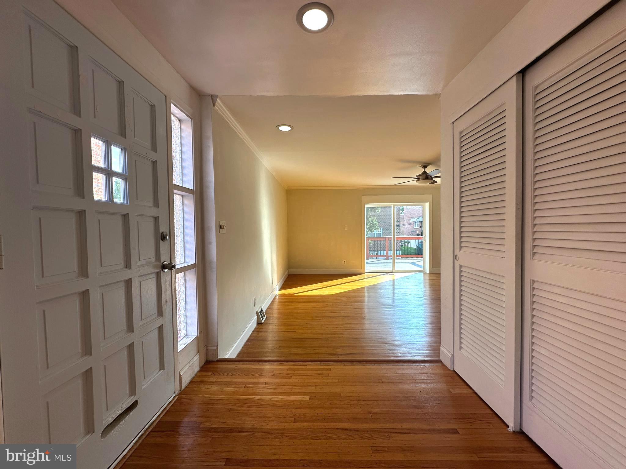 FOX CHASE - Residential