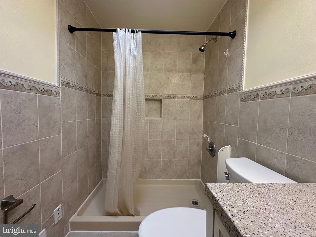 FOX CHASE - Residential