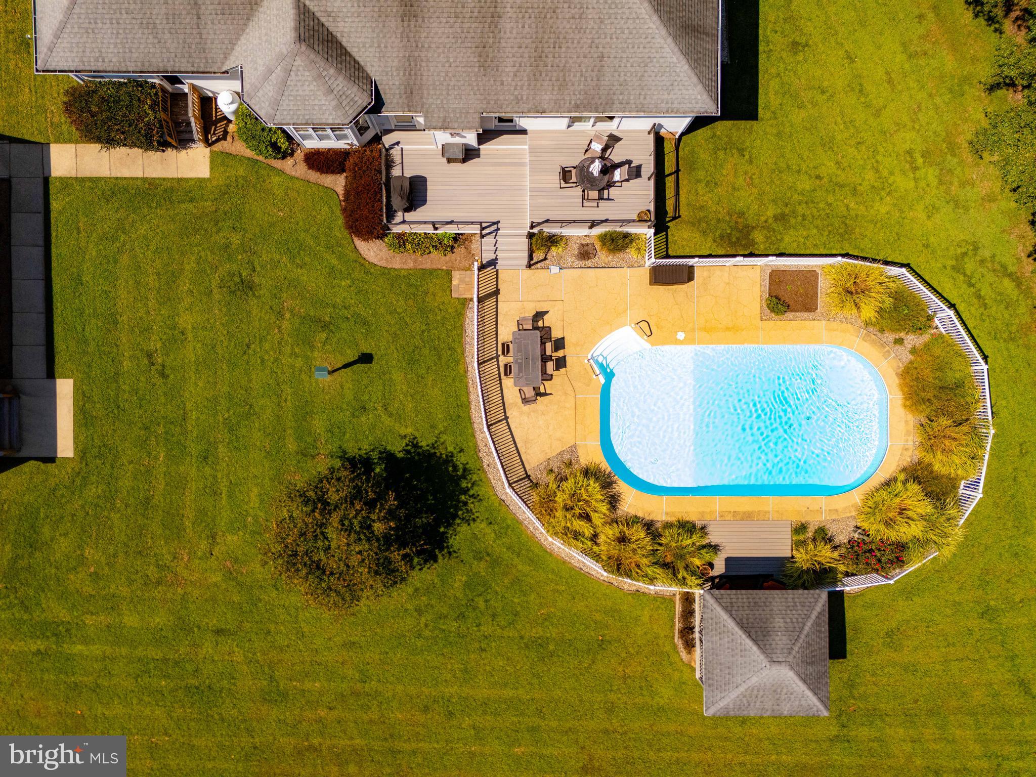 MALLARD'S POND - Residential