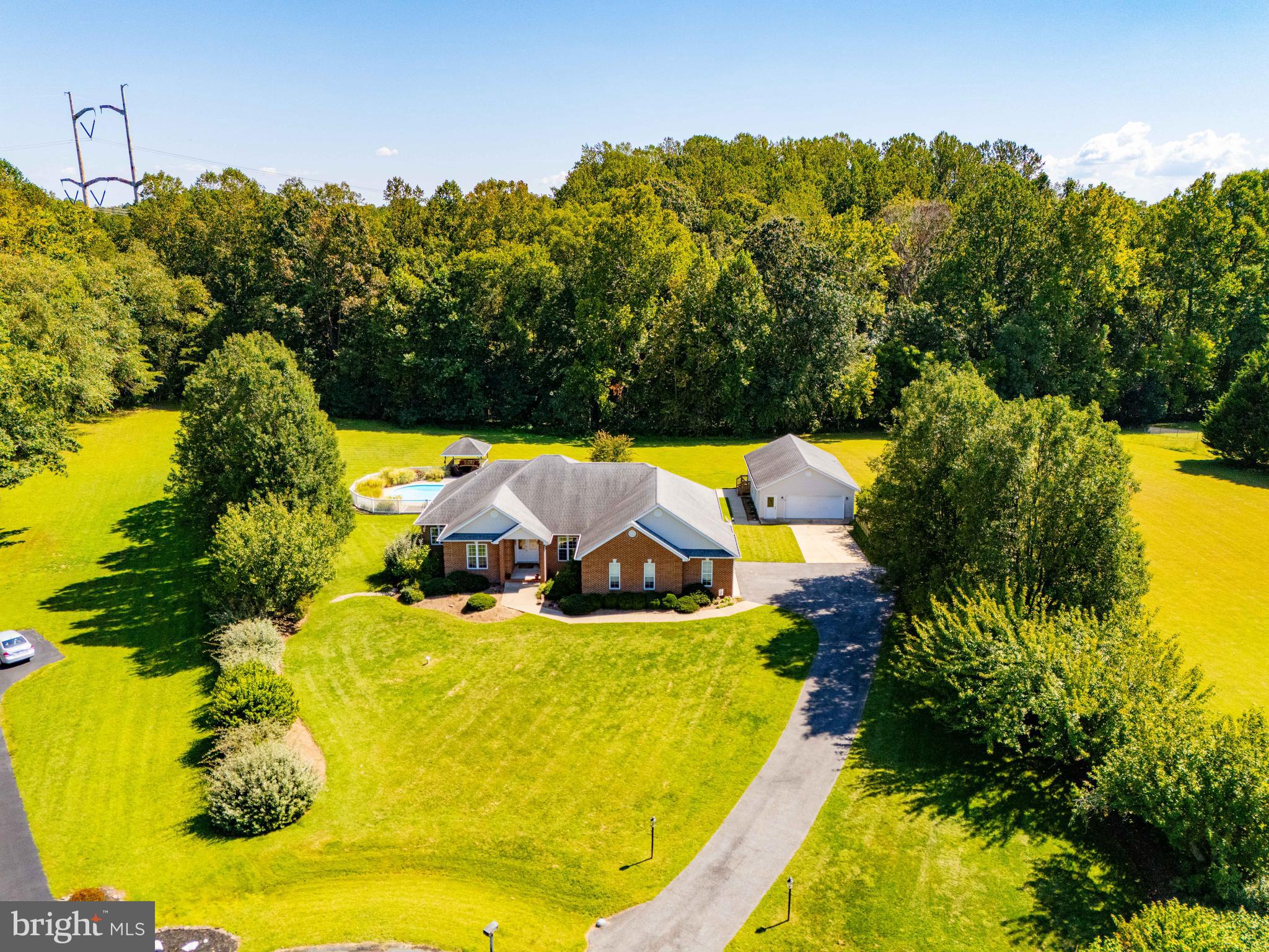 MALLARD'S POND - Residential
