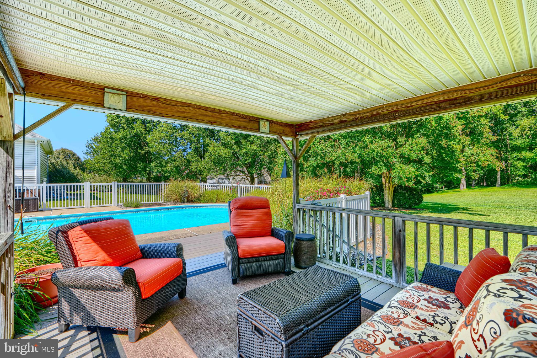 MALLARD'S POND - Residential