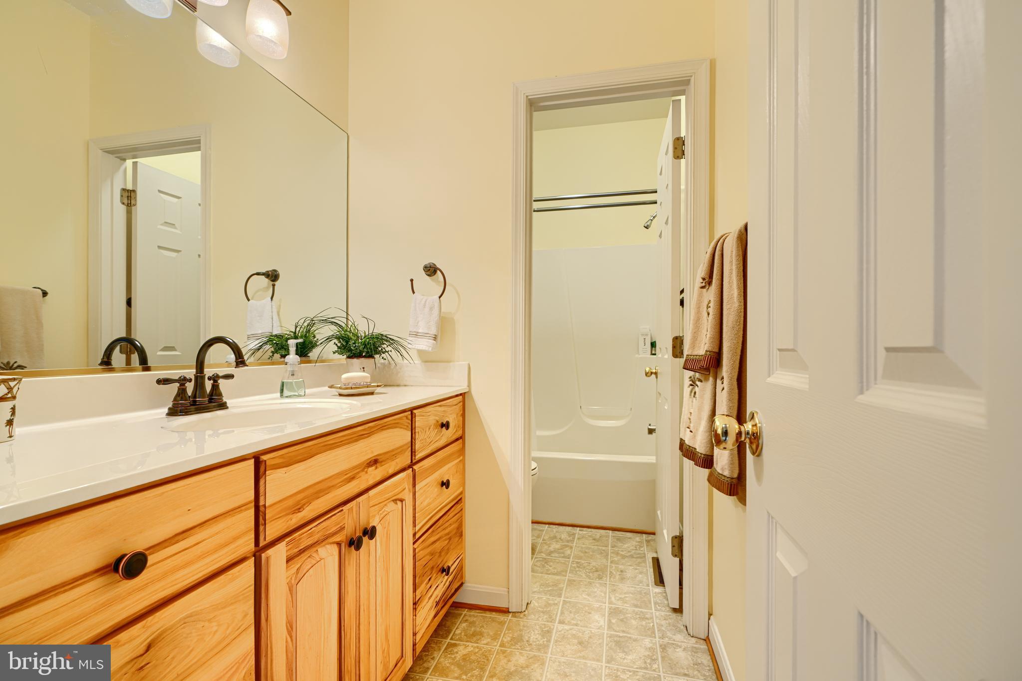 MALLARD'S POND - Residential