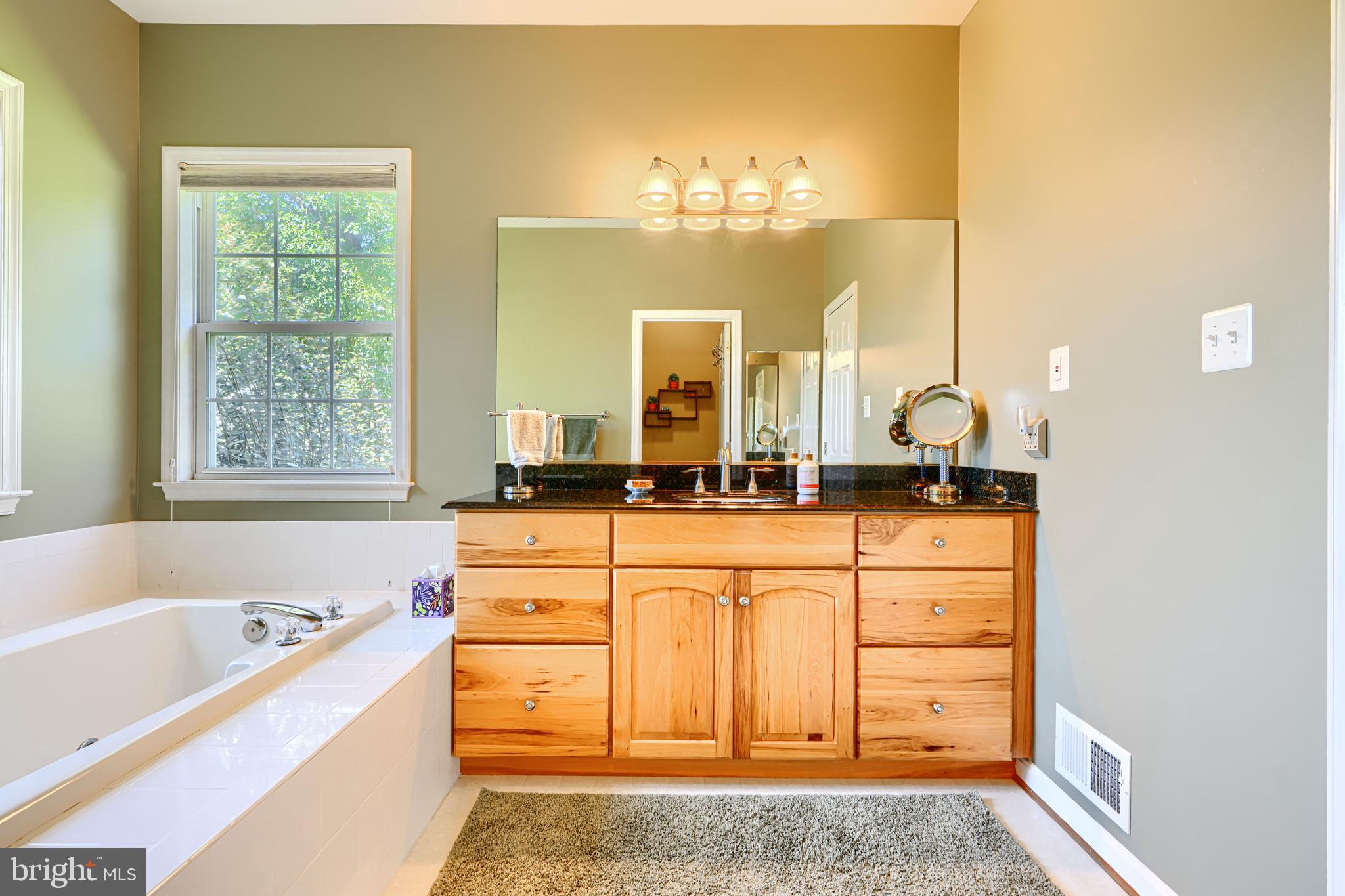 MALLARD'S POND - Residential