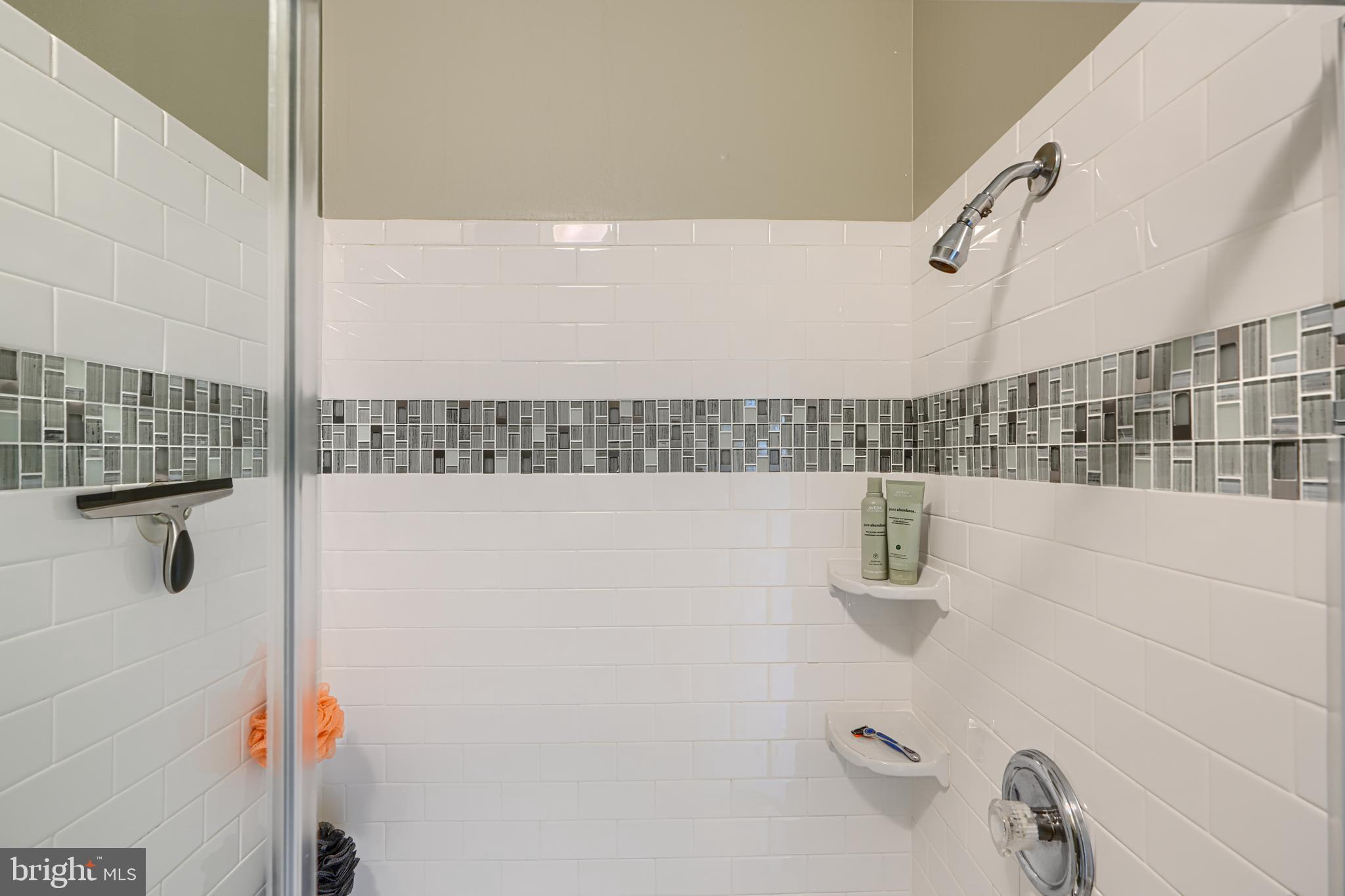 MALLARD'S POND - Residential