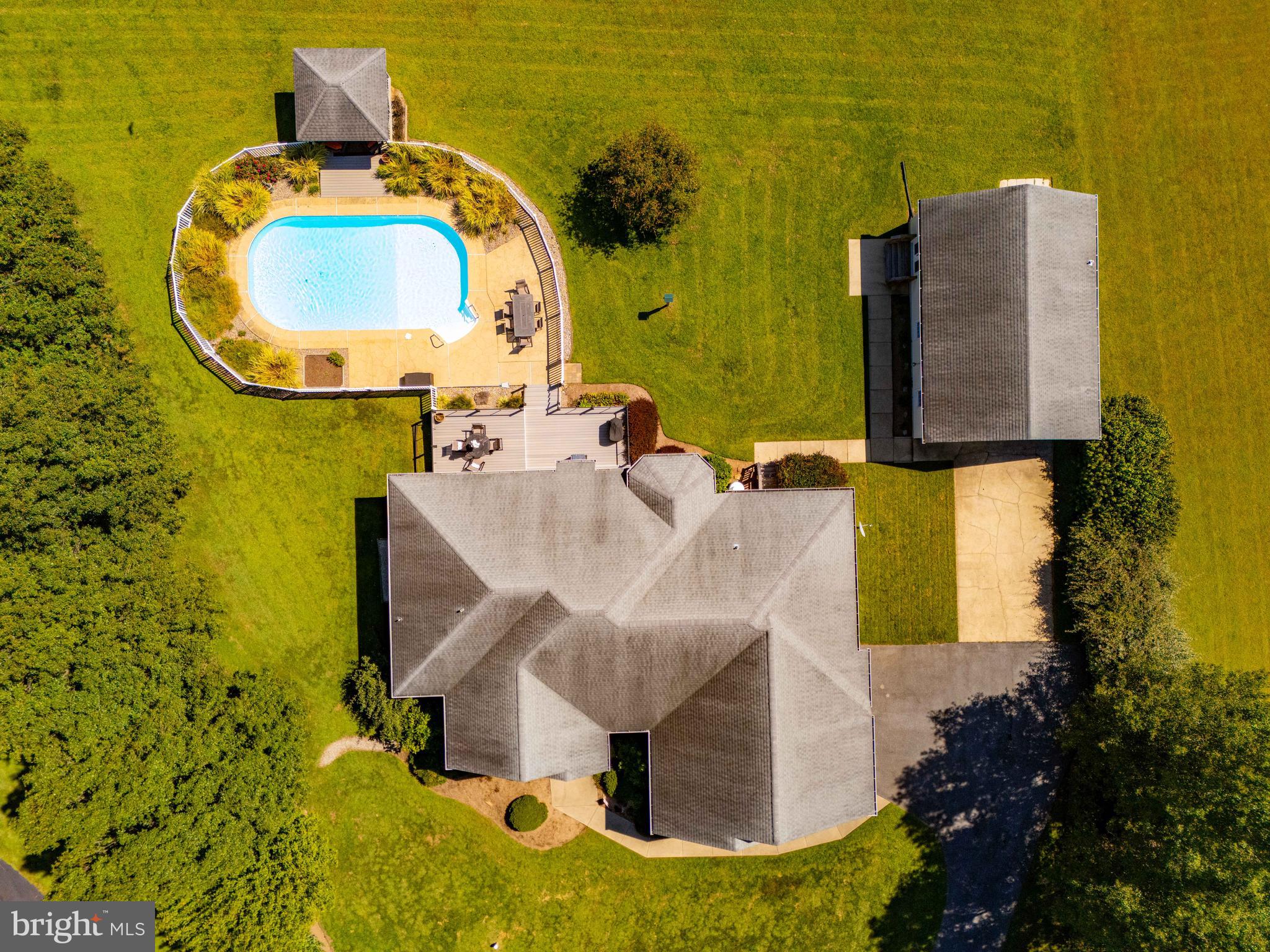 MALLARD'S POND - Residential