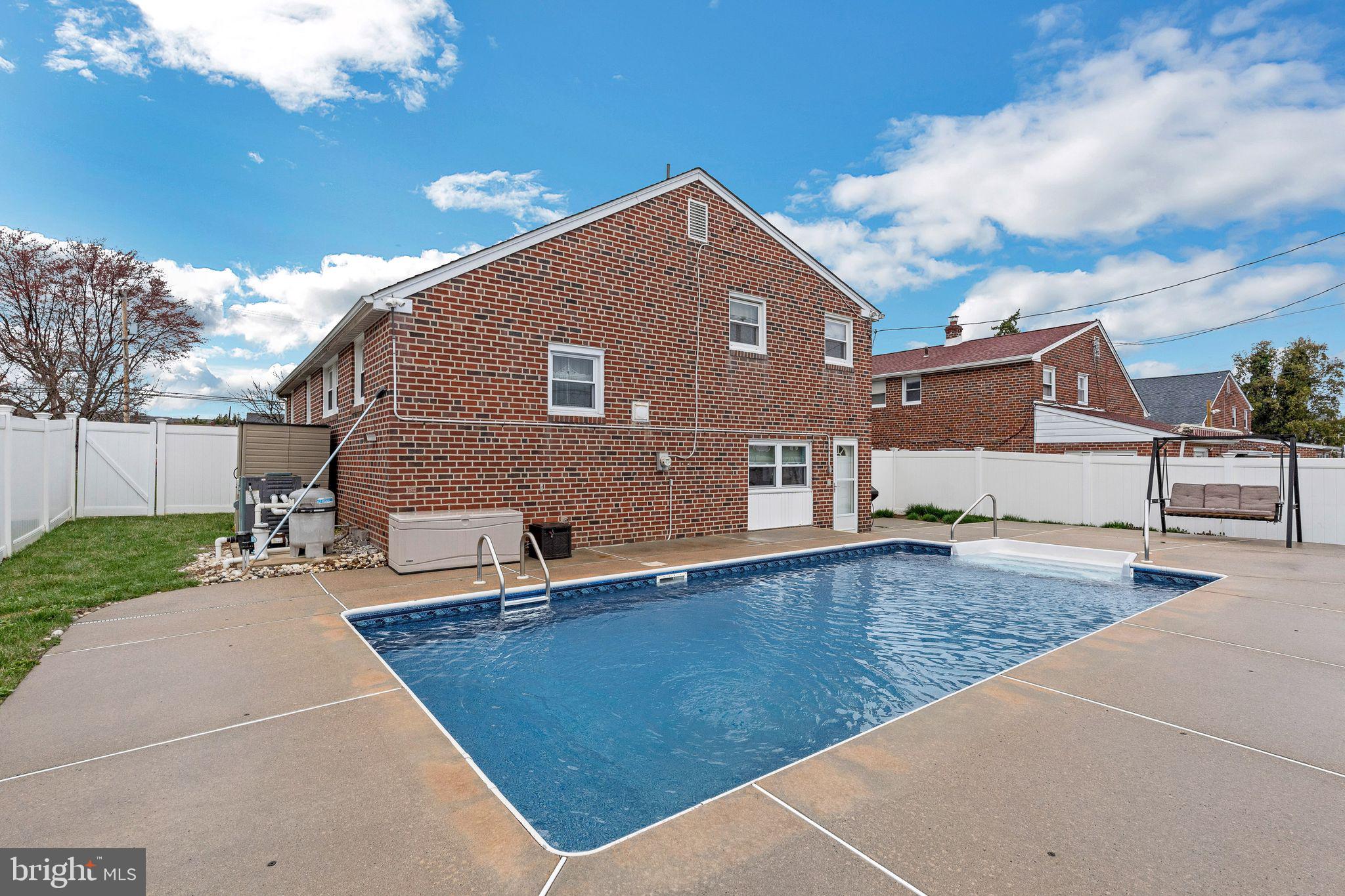 PINE VALLEY - Residential