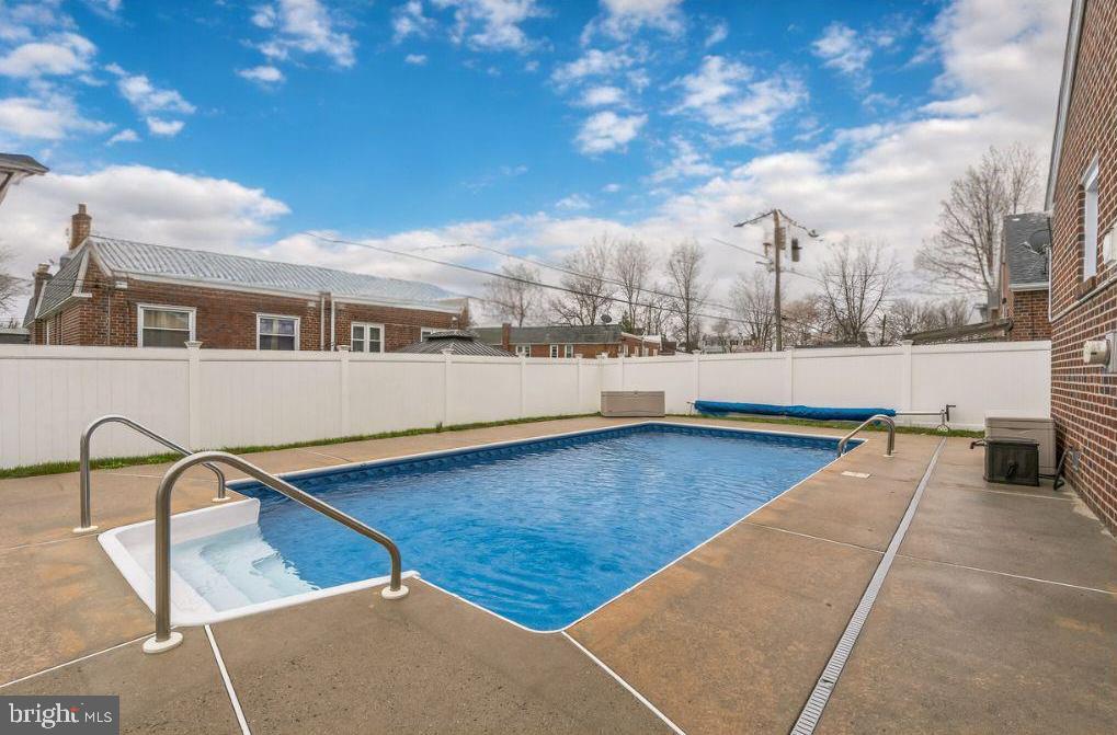 PINE VALLEY - Residential