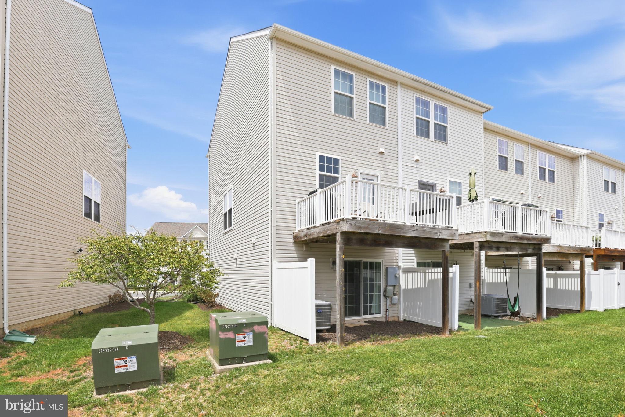HERITAGE CROSSING CONDOMINIUM - Residential