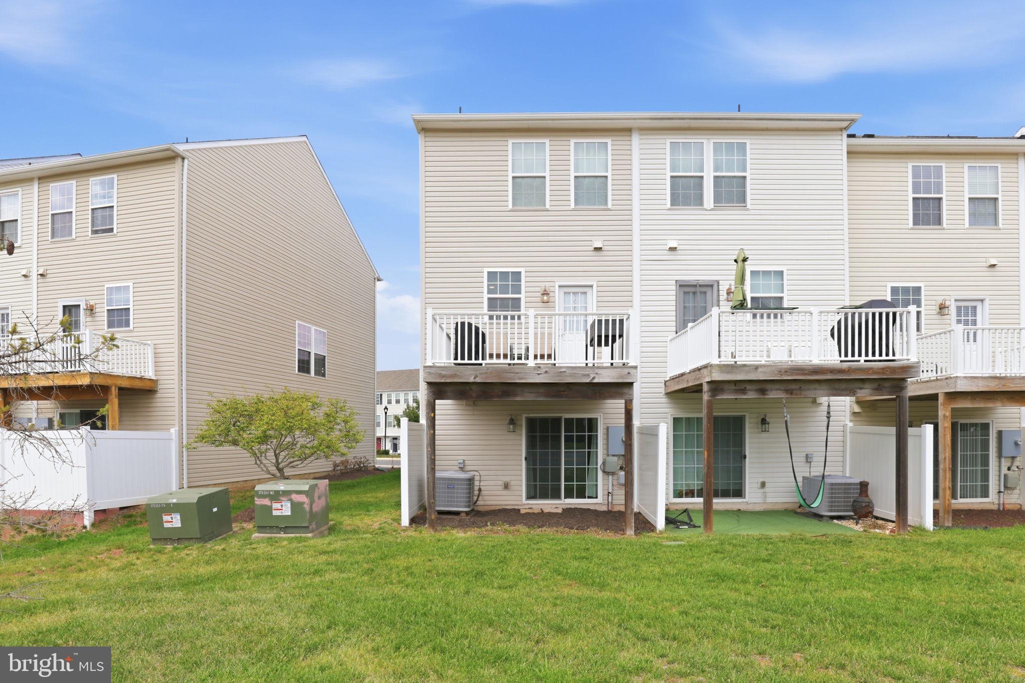 HERITAGE CROSSING CONDOMINIUM - Residential