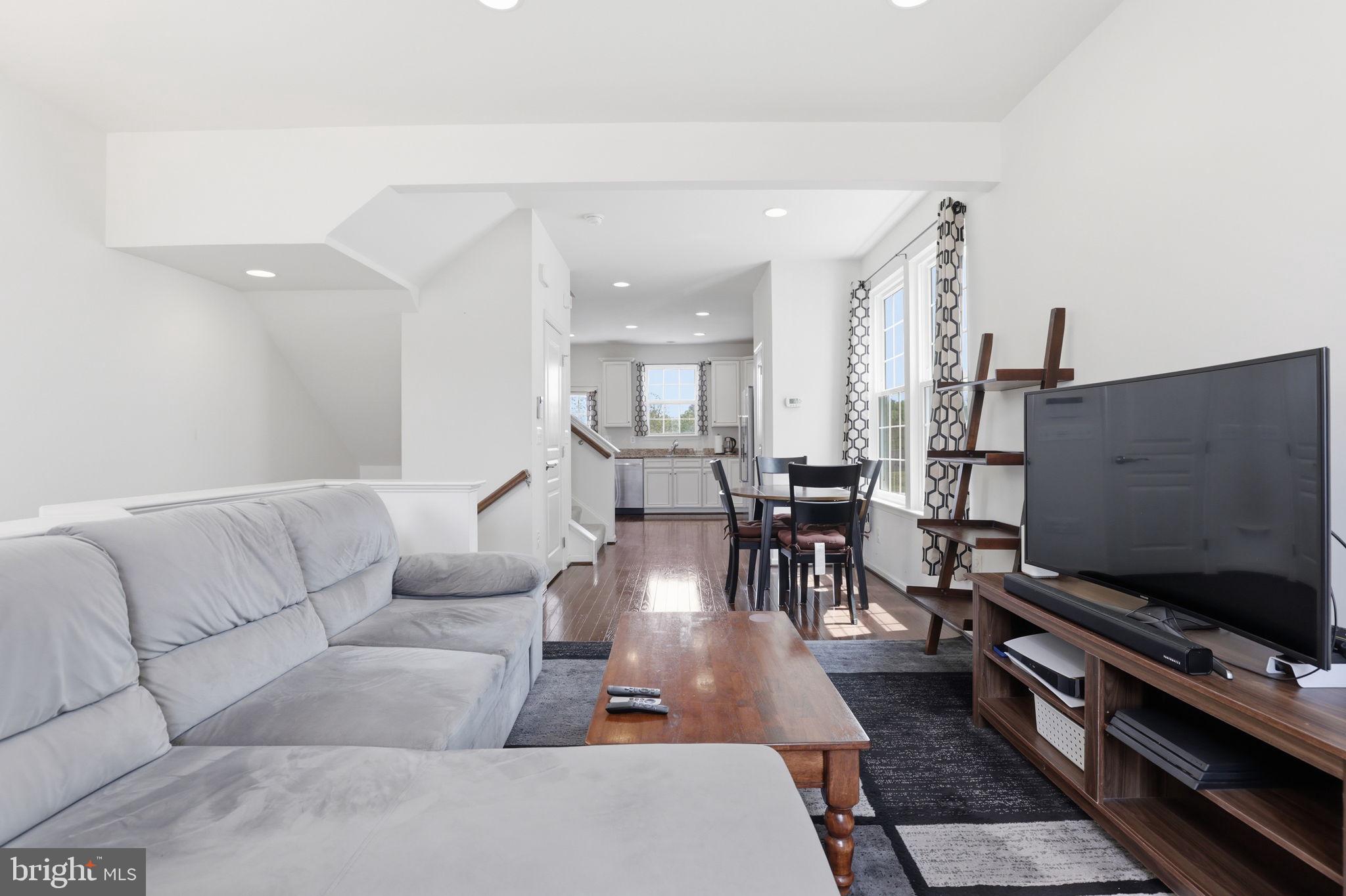 HERITAGE CROSSING CONDOMINIUM - Residential