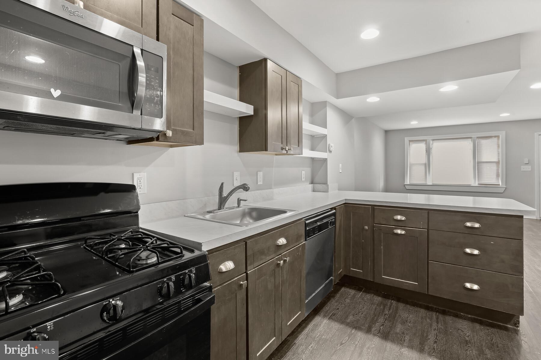 JOSEPH LEE - Residential