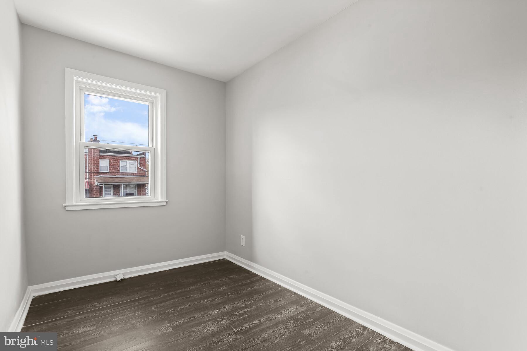 JOSEPH LEE - Residential