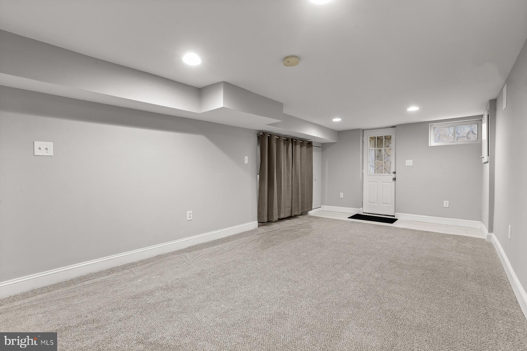 JOSEPH LEE - Residential