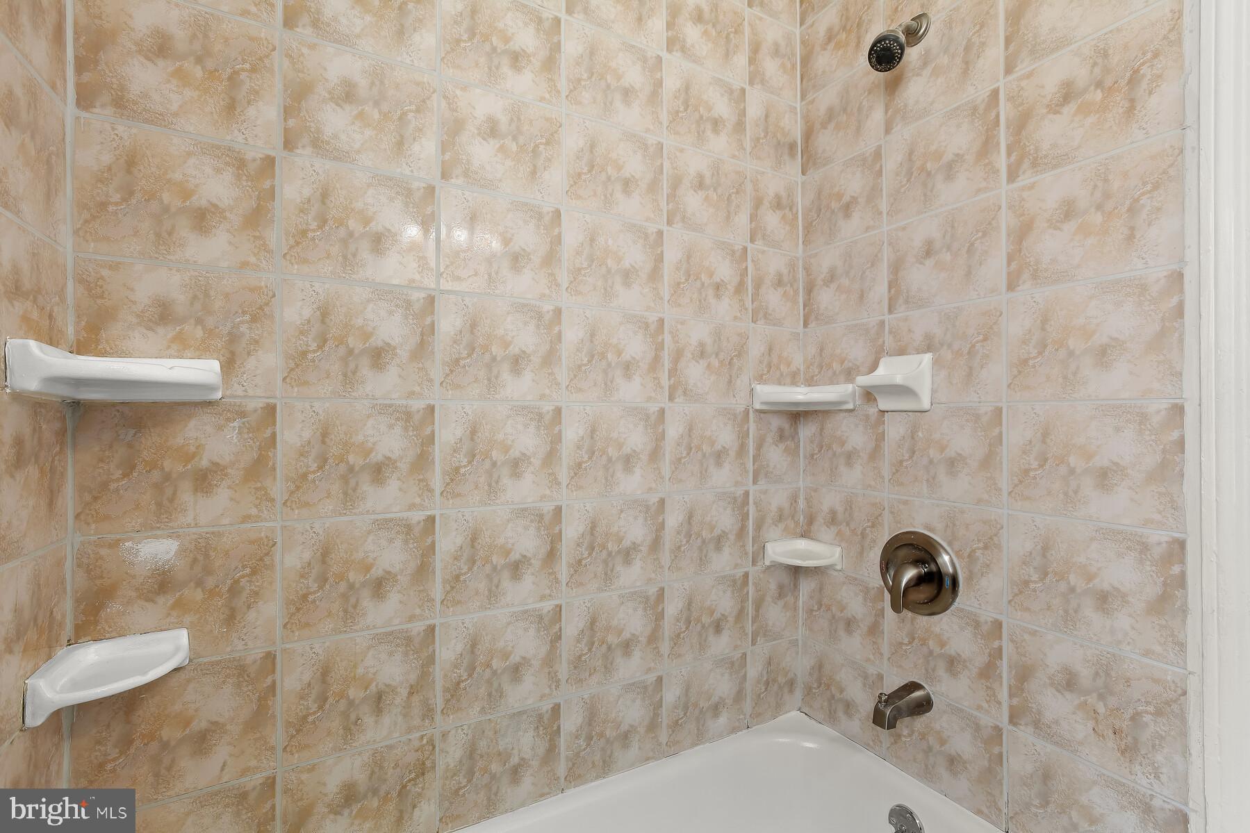 JOSEPH LEE - Residential