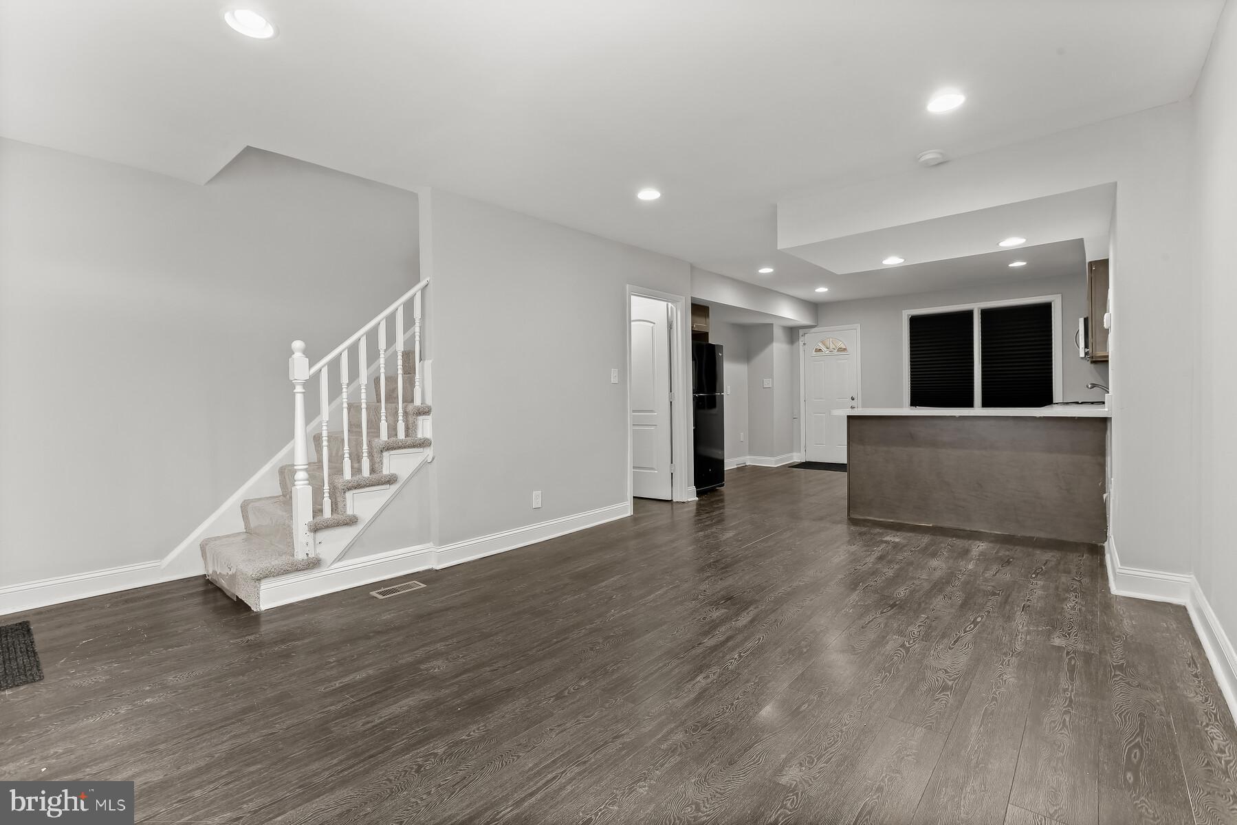 JOSEPH LEE - Residential