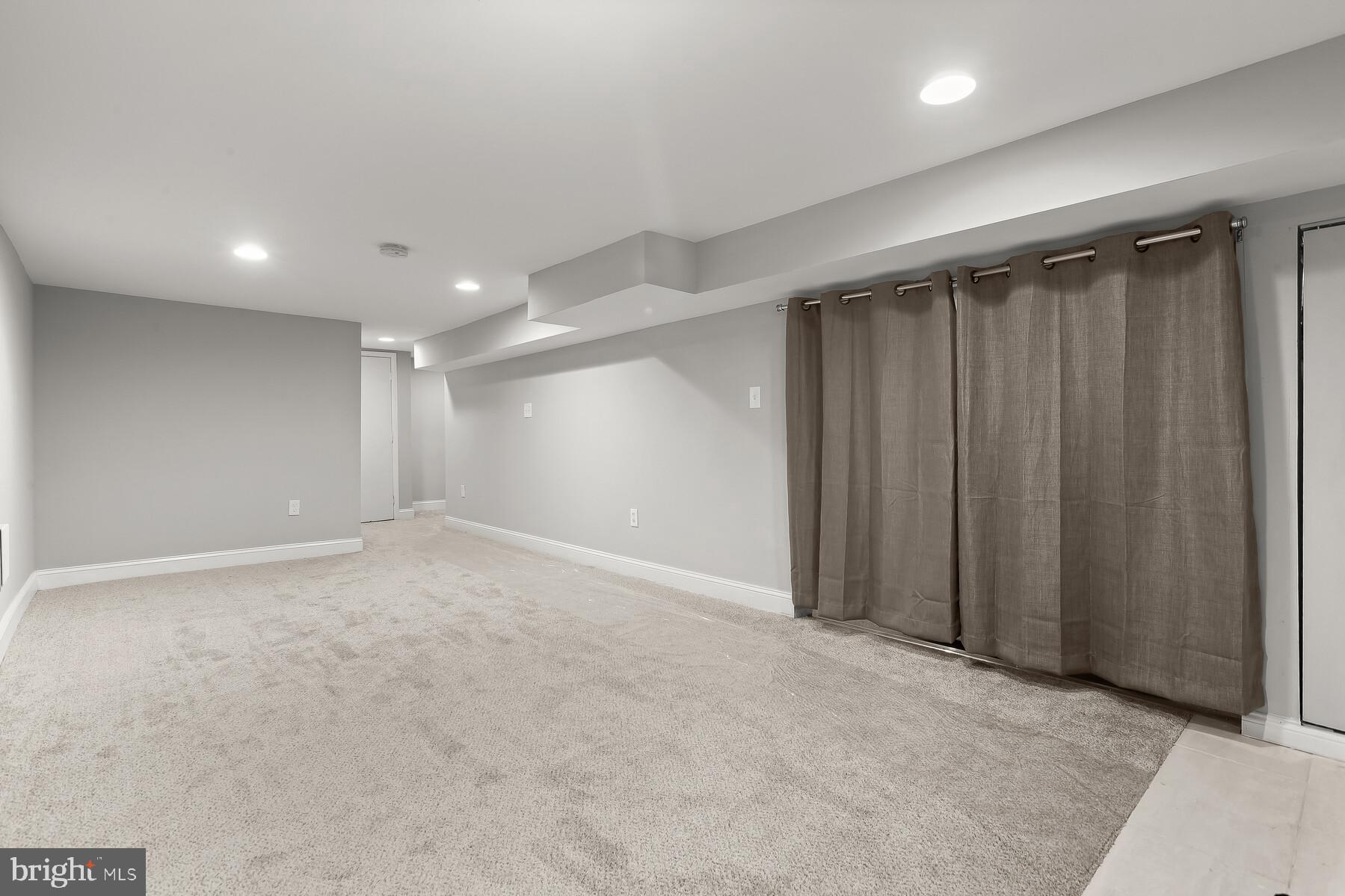 JOSEPH LEE - Residential