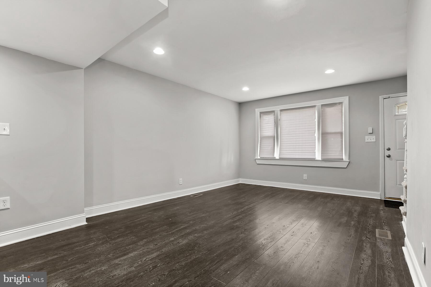 JOSEPH LEE - Residential