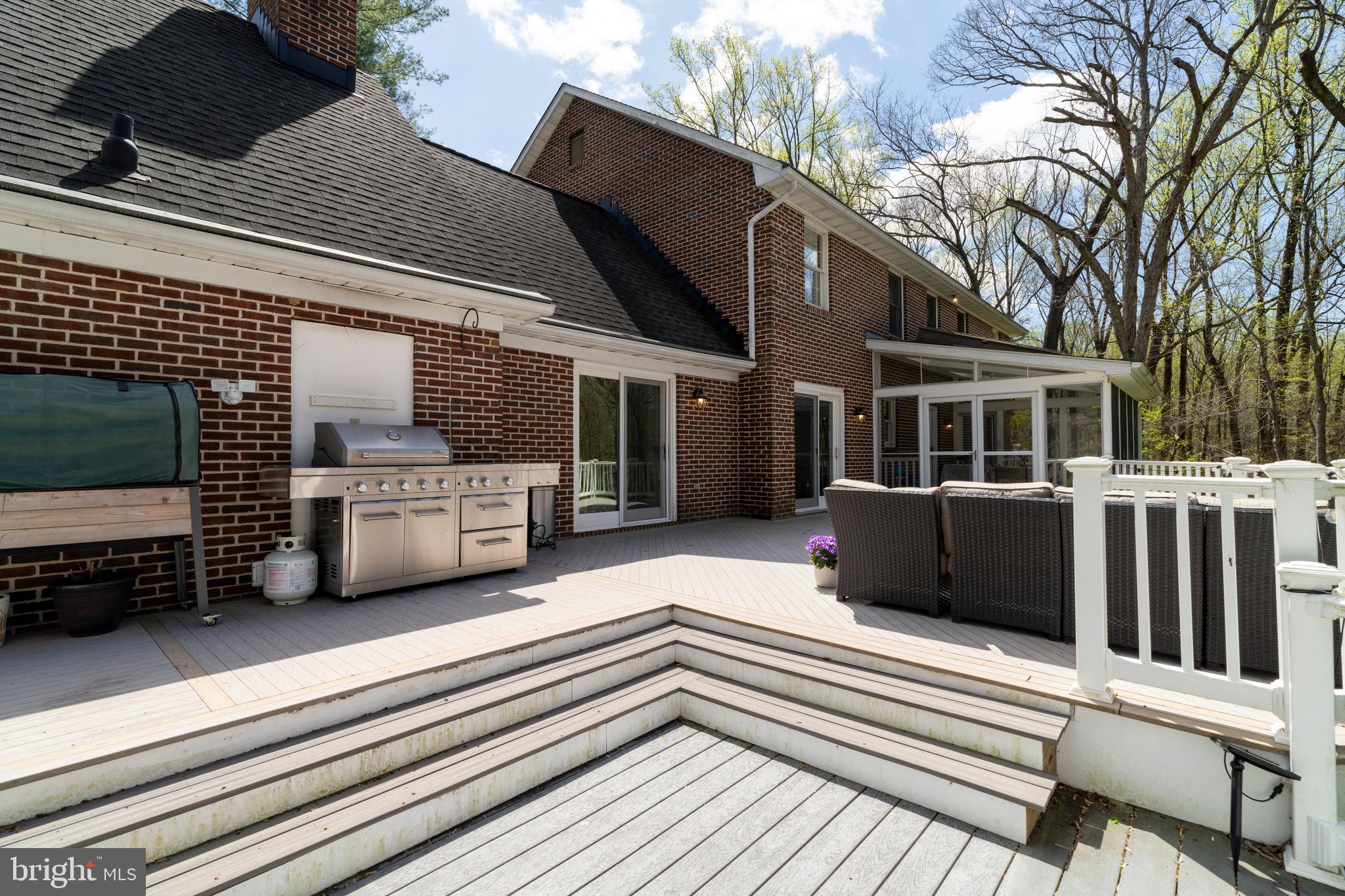 THE CLEARINGS - Residential