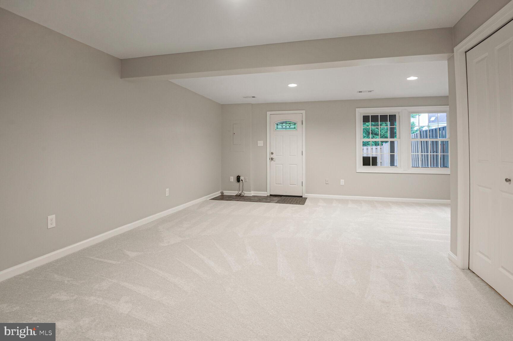 FOX CREEK - Residential