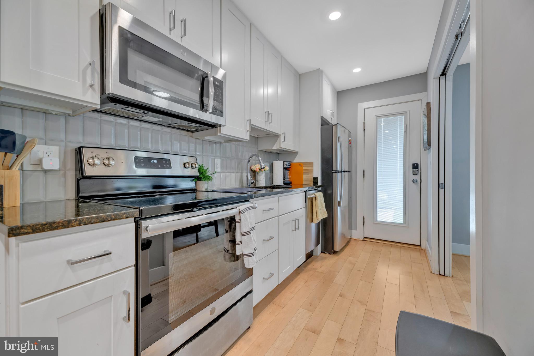 833 19TH STREET NE 2