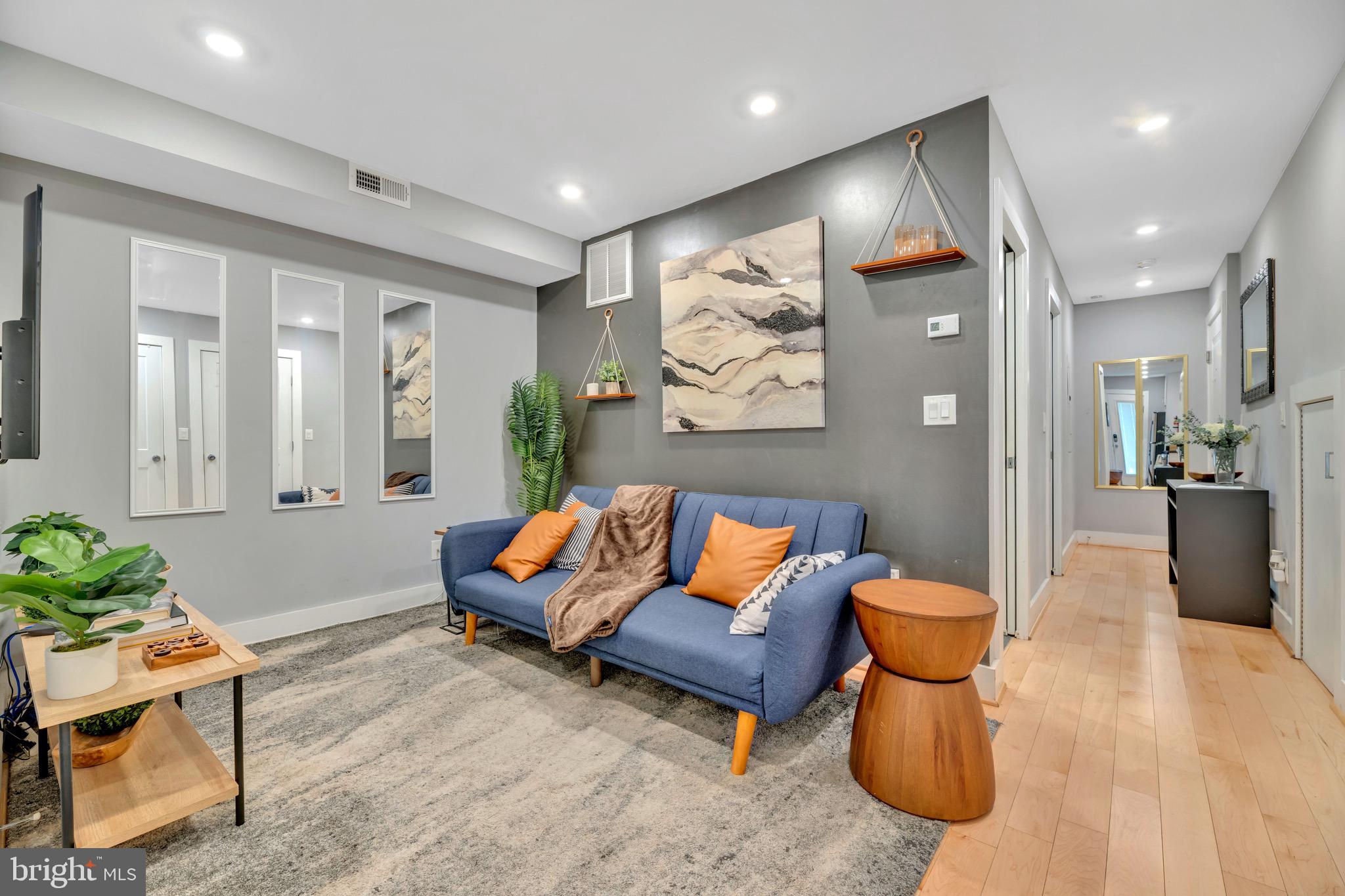 833 19TH STREET NE 2