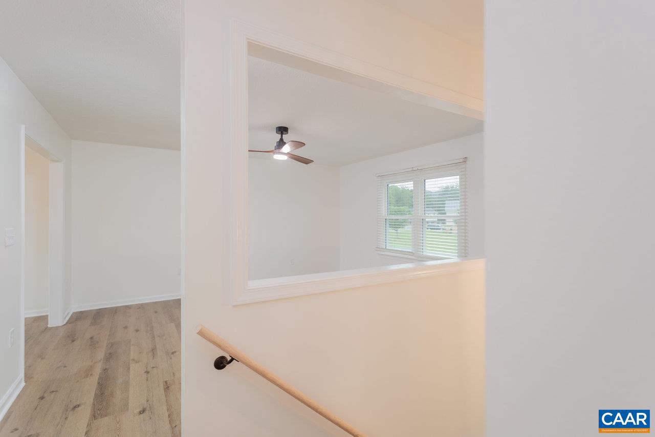 37 AUBURN DR