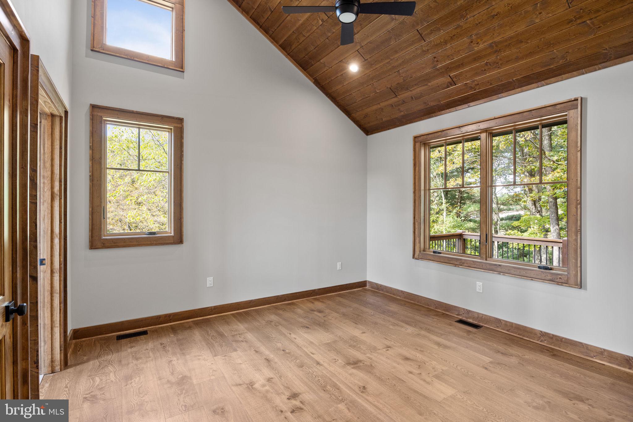 FISHER MOUNTAIN GOLF CLUB & RESORT - Residential