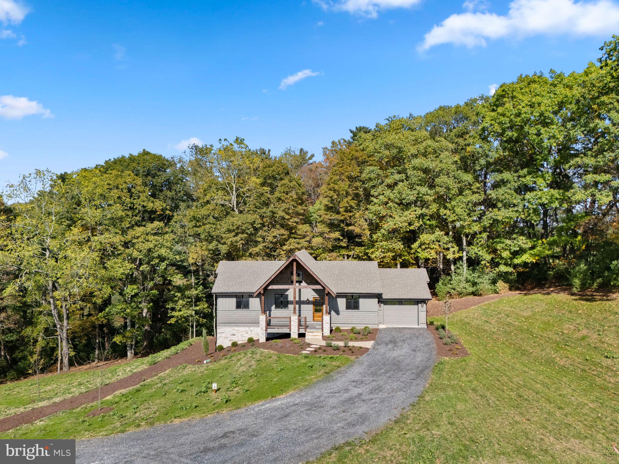 445 EAGLEWOOD TRAIL