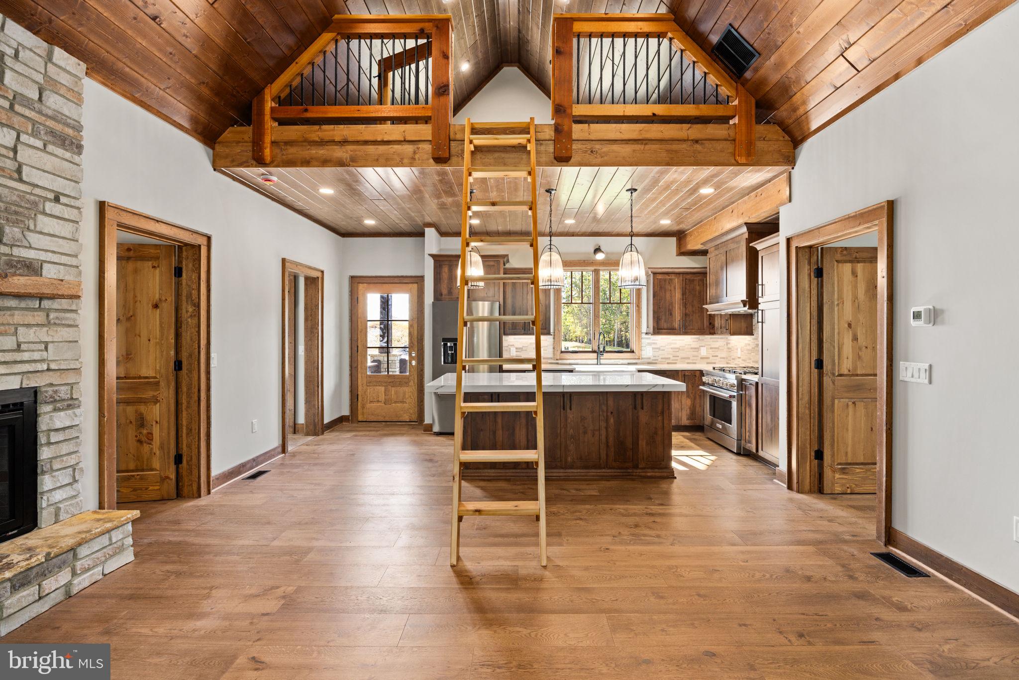 FISHER MOUNTAIN GOLF CLUB & RESORT - Residential