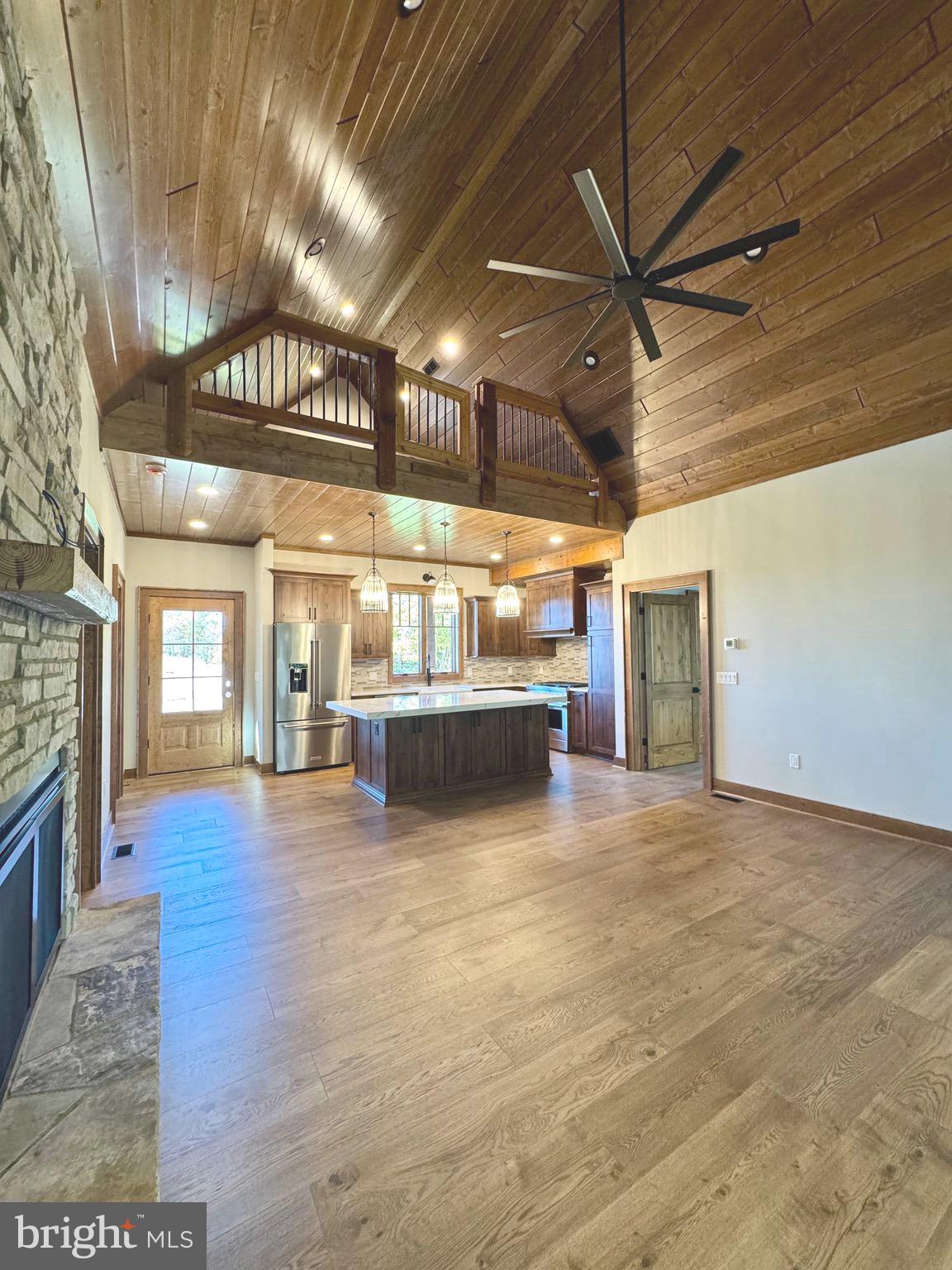 FISHER MOUNTAIN GOLF CLUB & RESORT - Residential