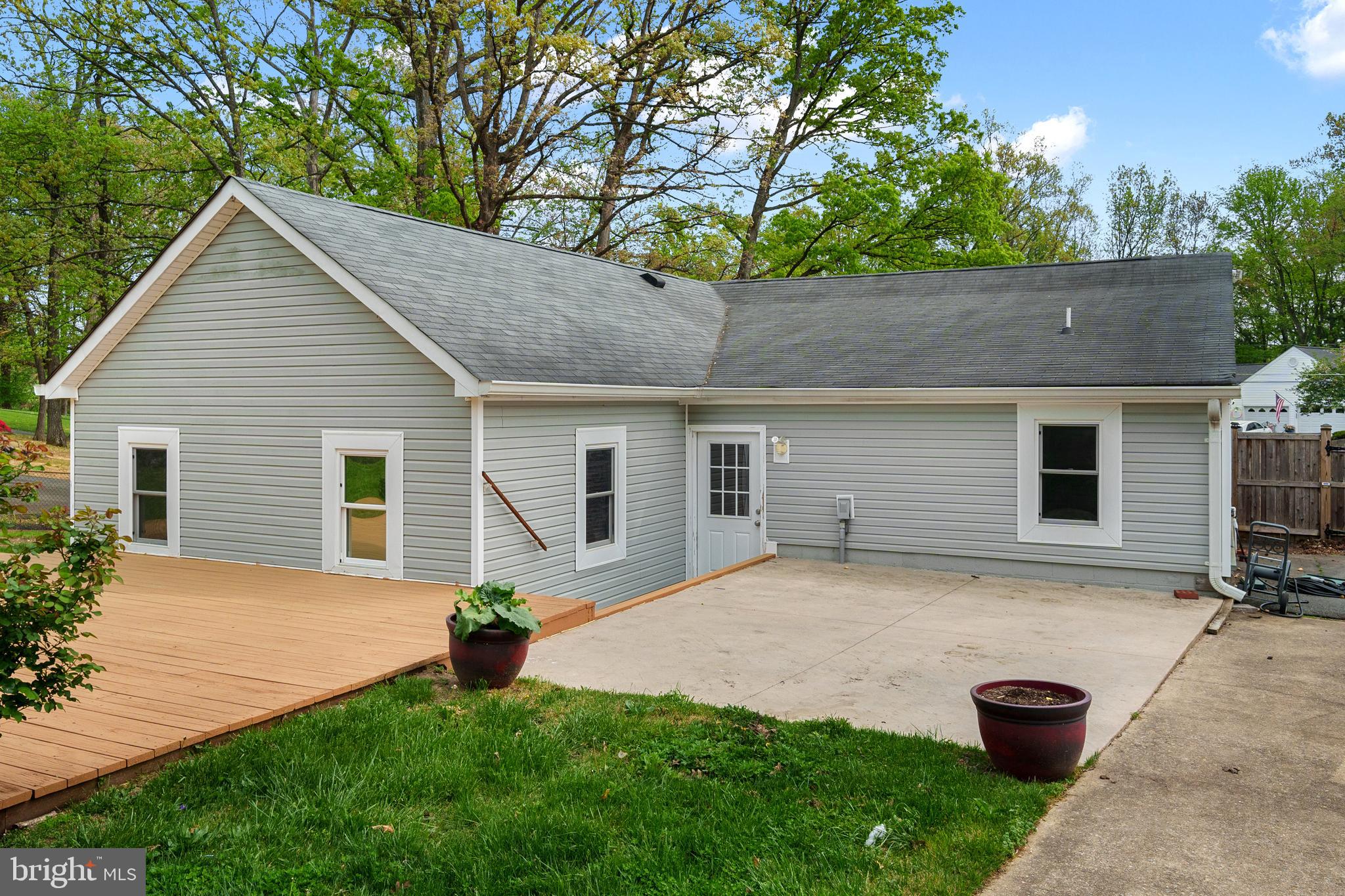 WINDSOR ESTATES - Residential