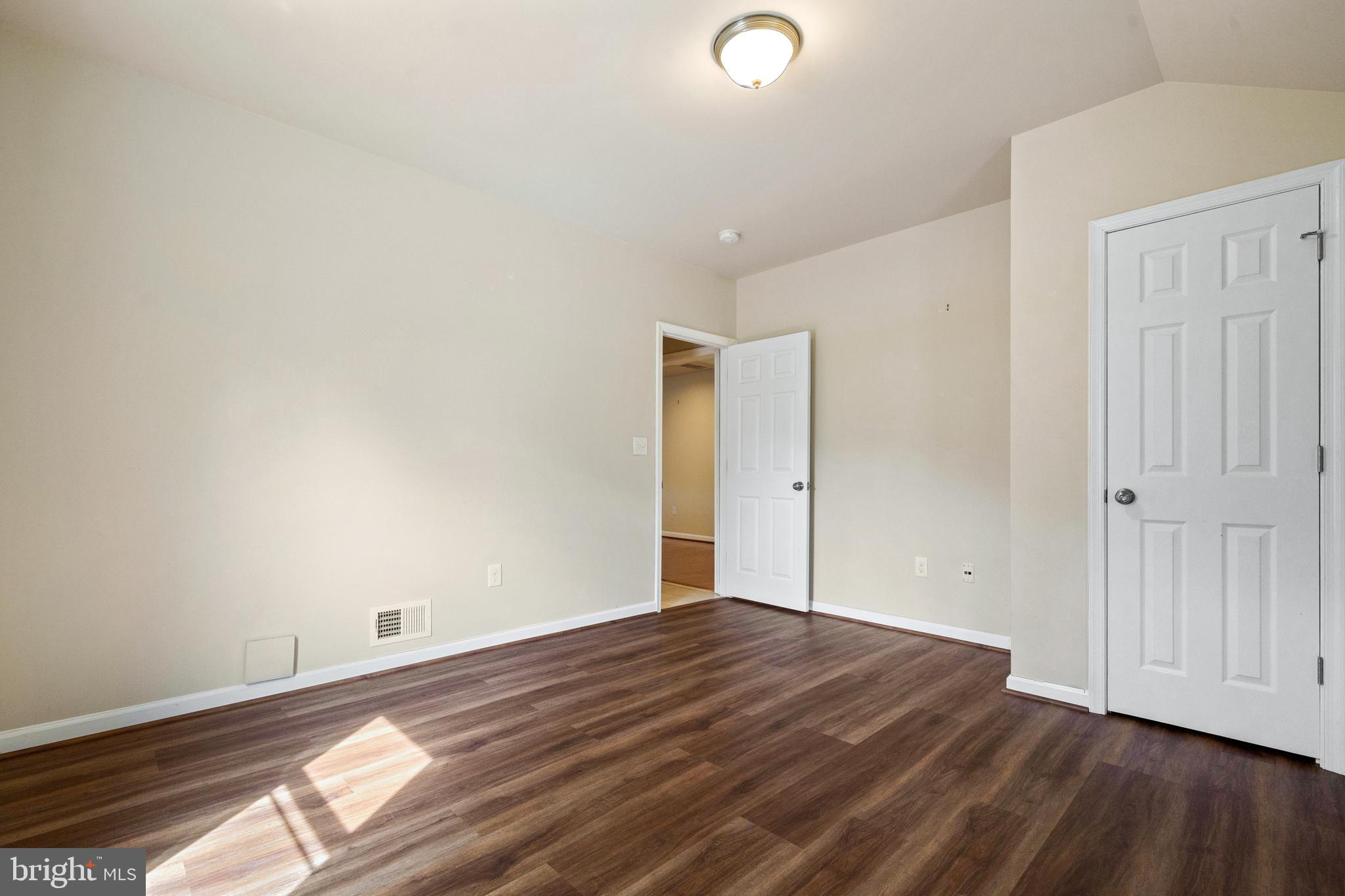 WINDSOR ESTATES - Residential