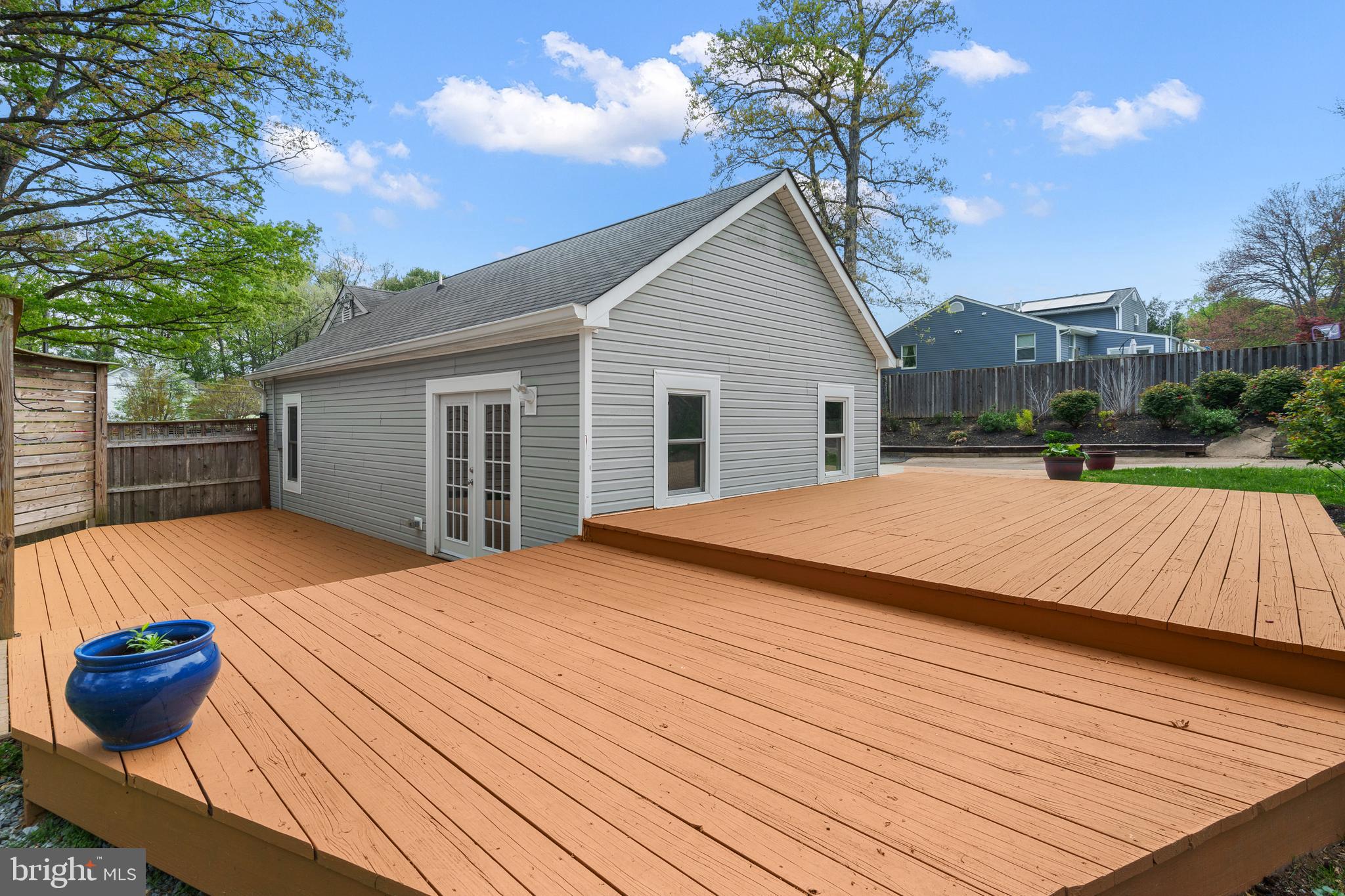 WINDSOR ESTATES - Residential