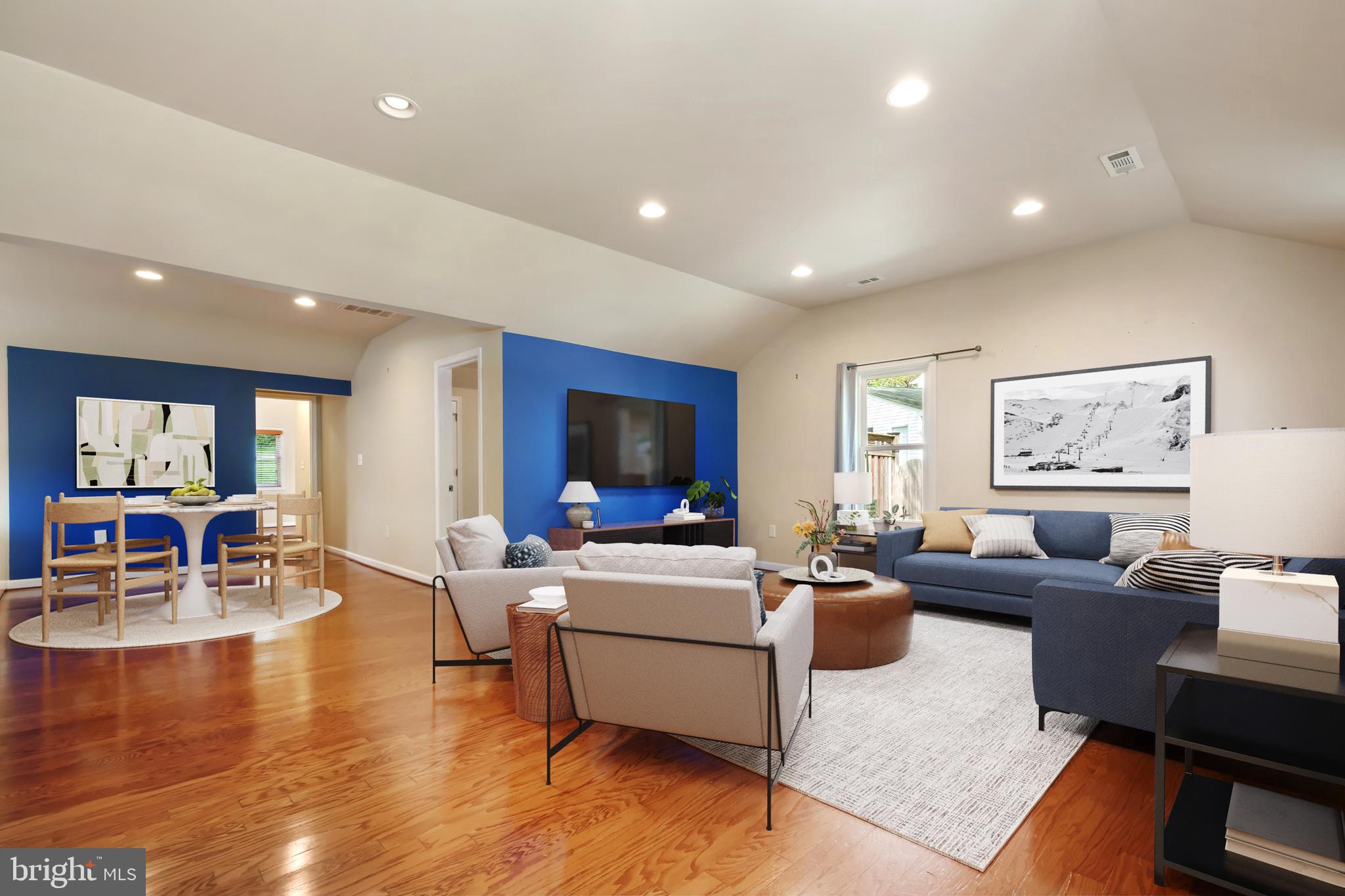 WINDSOR ESTATES - Residential