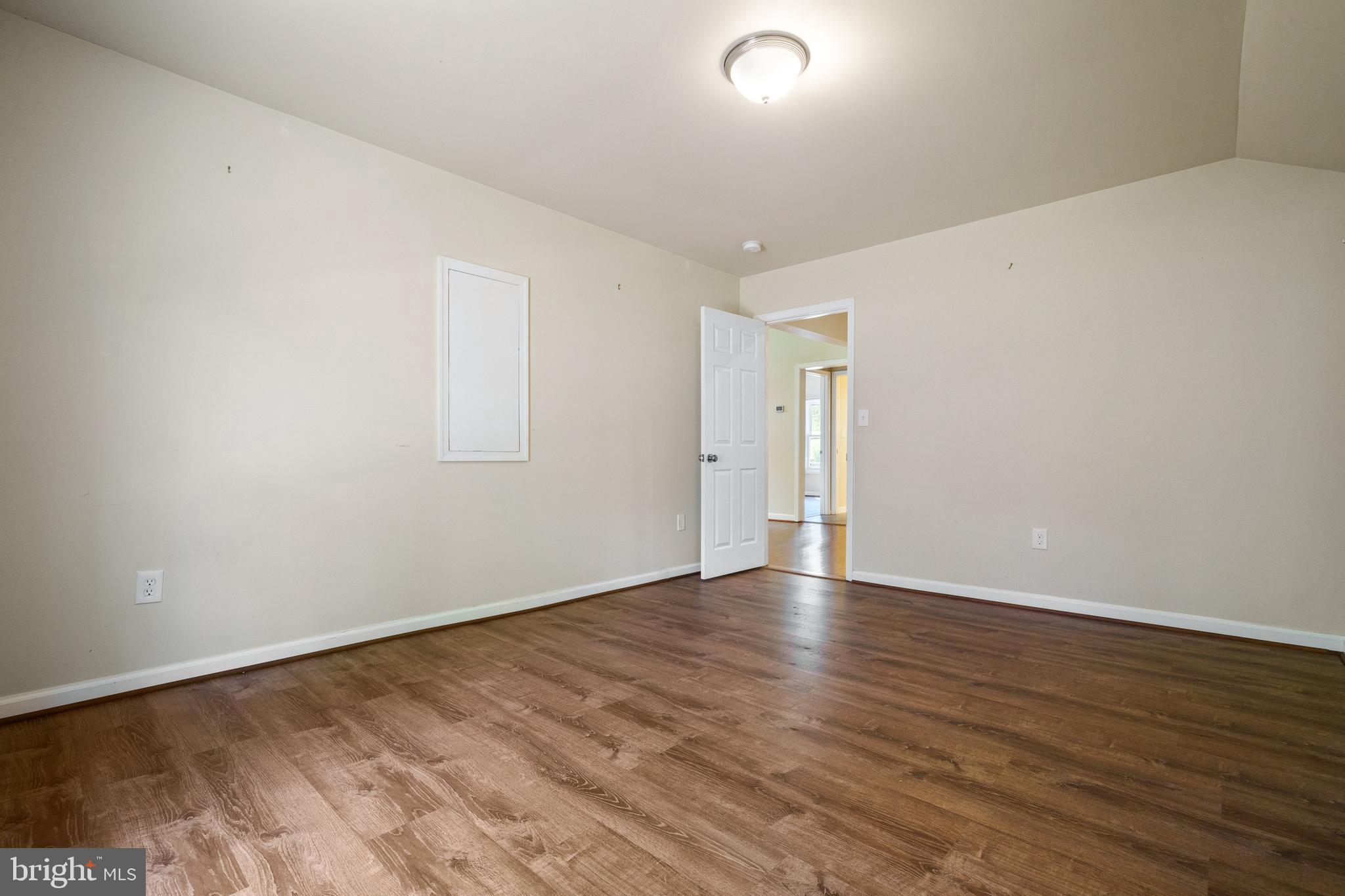 WINDSOR ESTATES - Residential