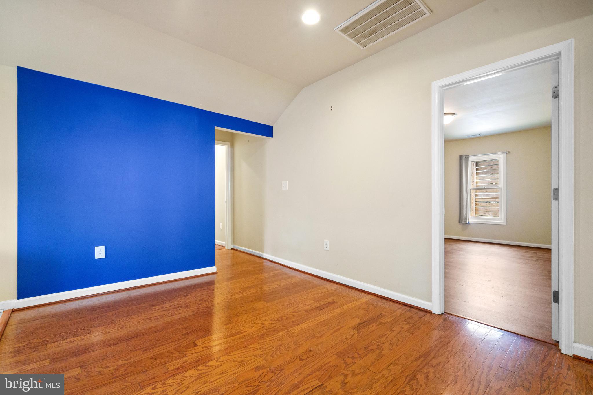 WINDSOR ESTATES - Residential