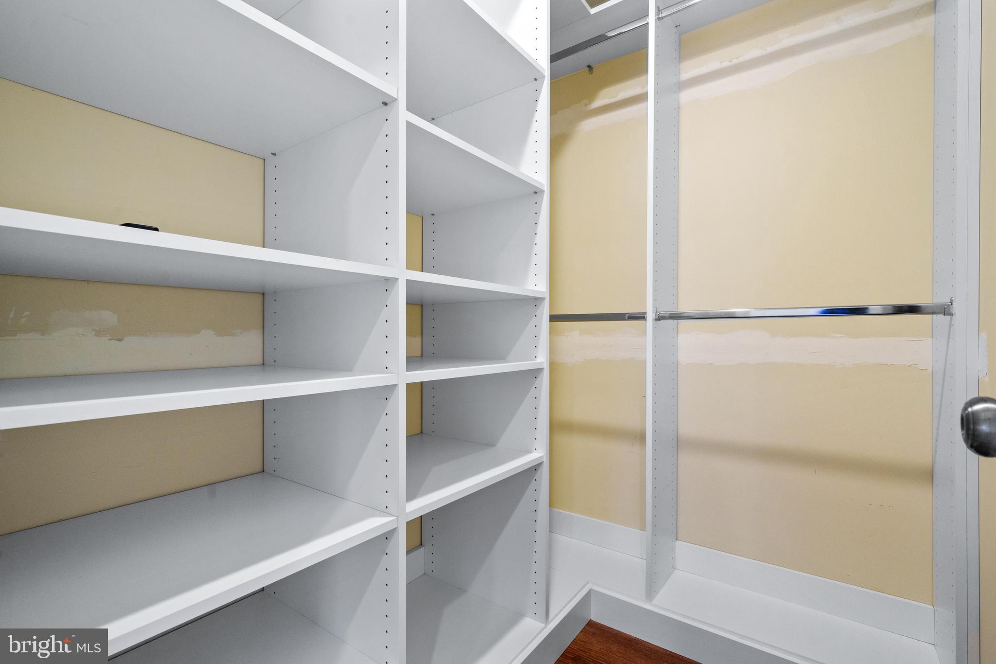 WINDSOR ESTATES - Residential